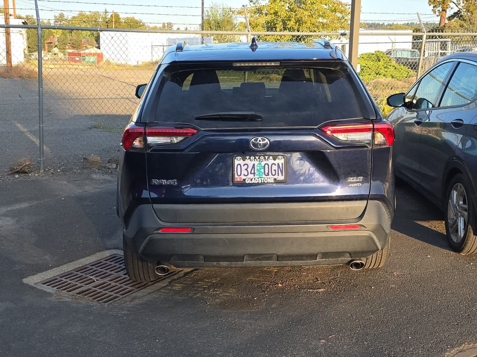Thumbnail: 2022 Toyota RAV4 - 4