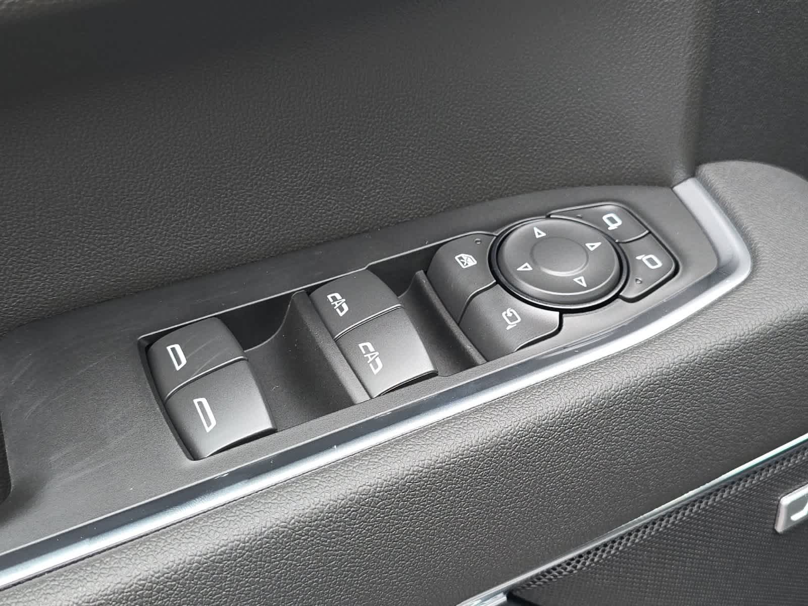 Thumbnail: 2026 Chevrolet Silverado 1500 - 13