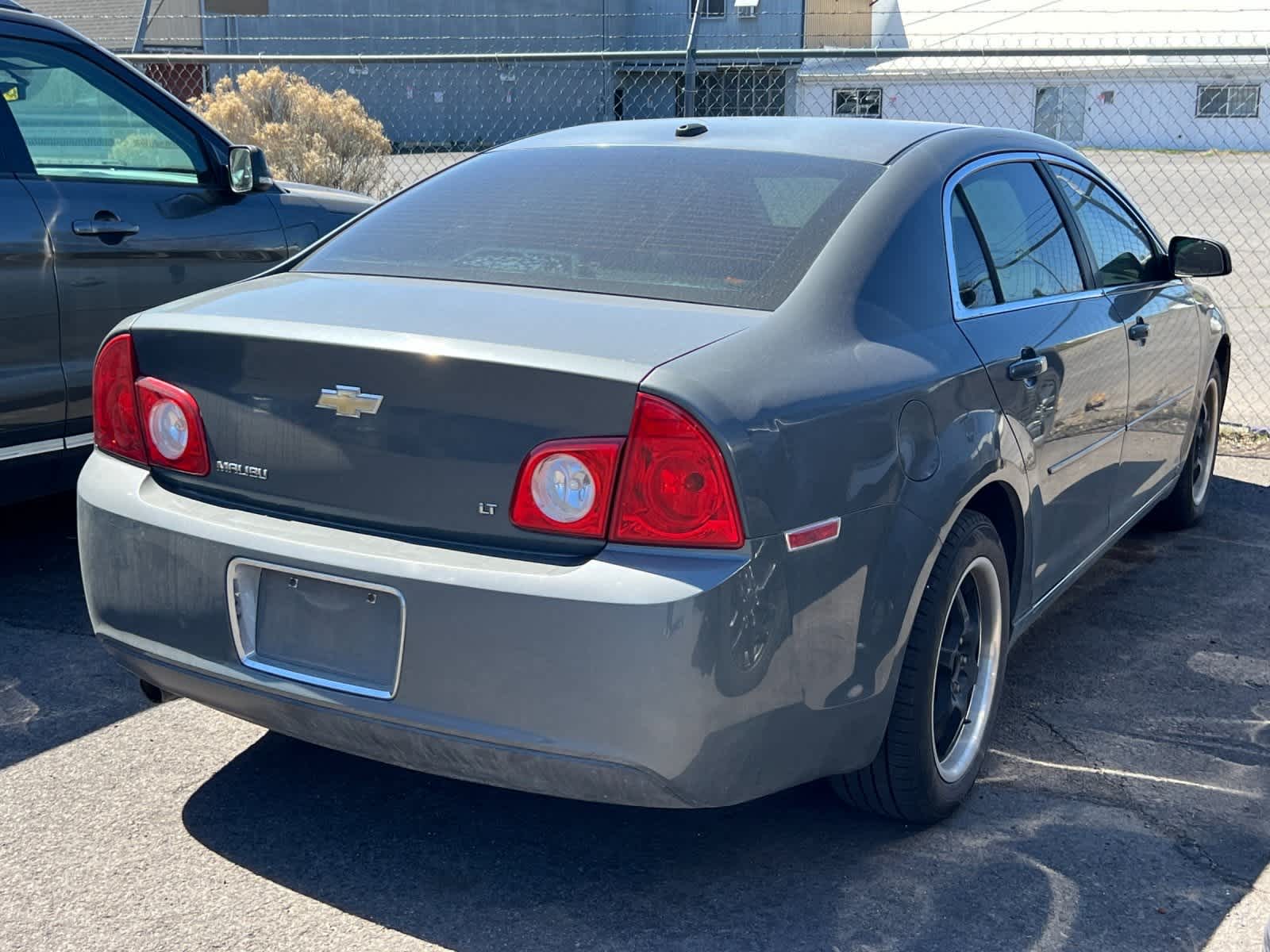 2009 Chevrolet Malibu LT 2