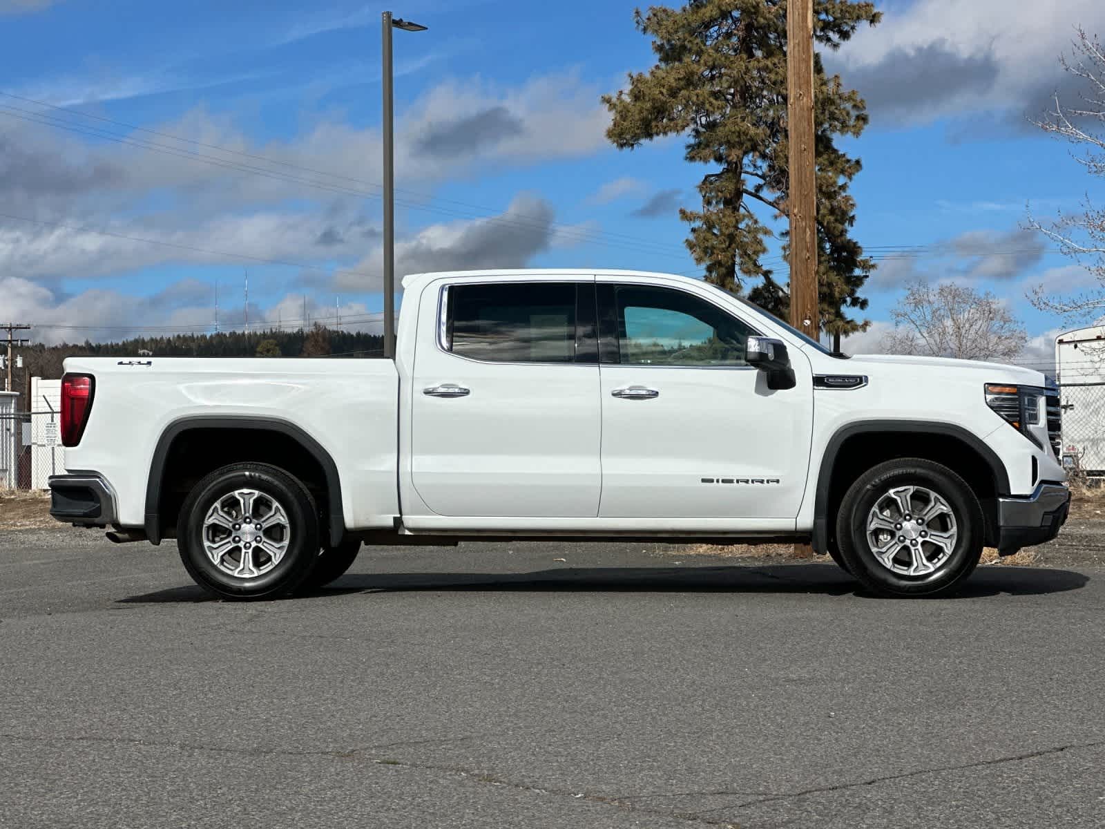 Thumbnail: 2024 GMC Sierra 1500 - 8