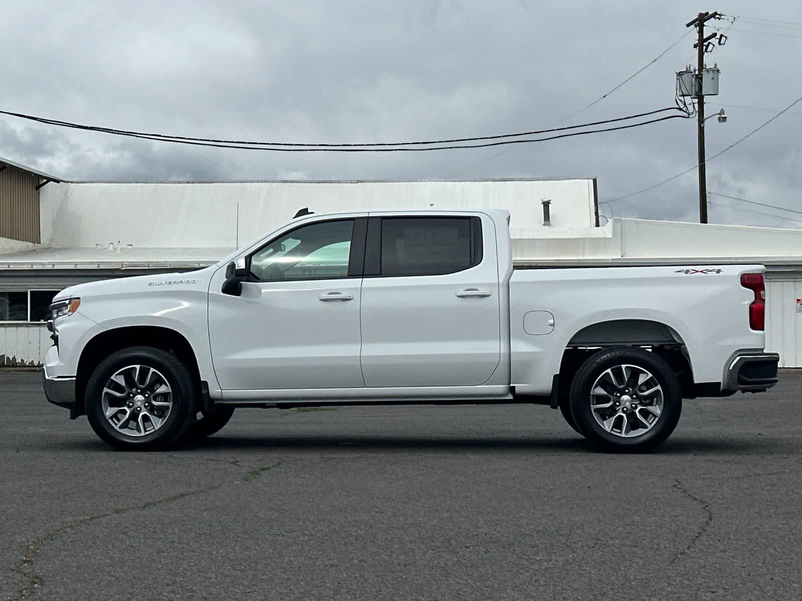 Thumbnail: 2026 Chevrolet Silverado 1500 - 5