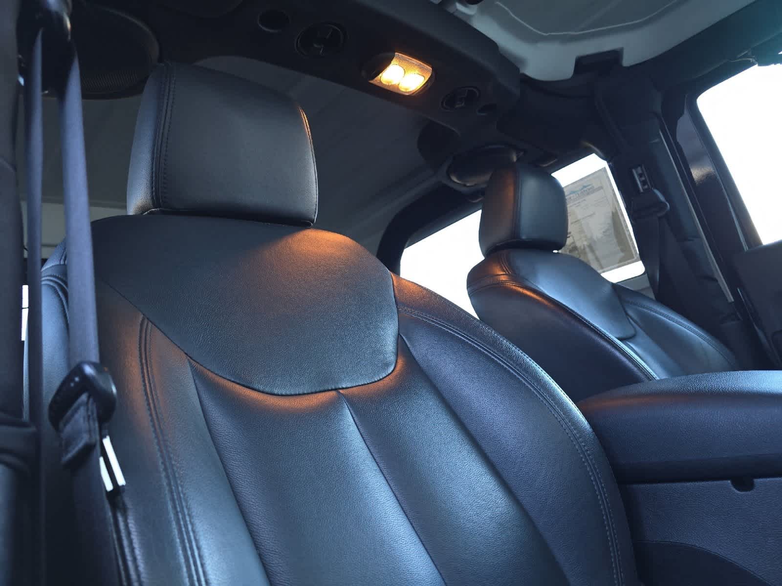 Thumbnail: 2013 Jeep Wrangler - 17