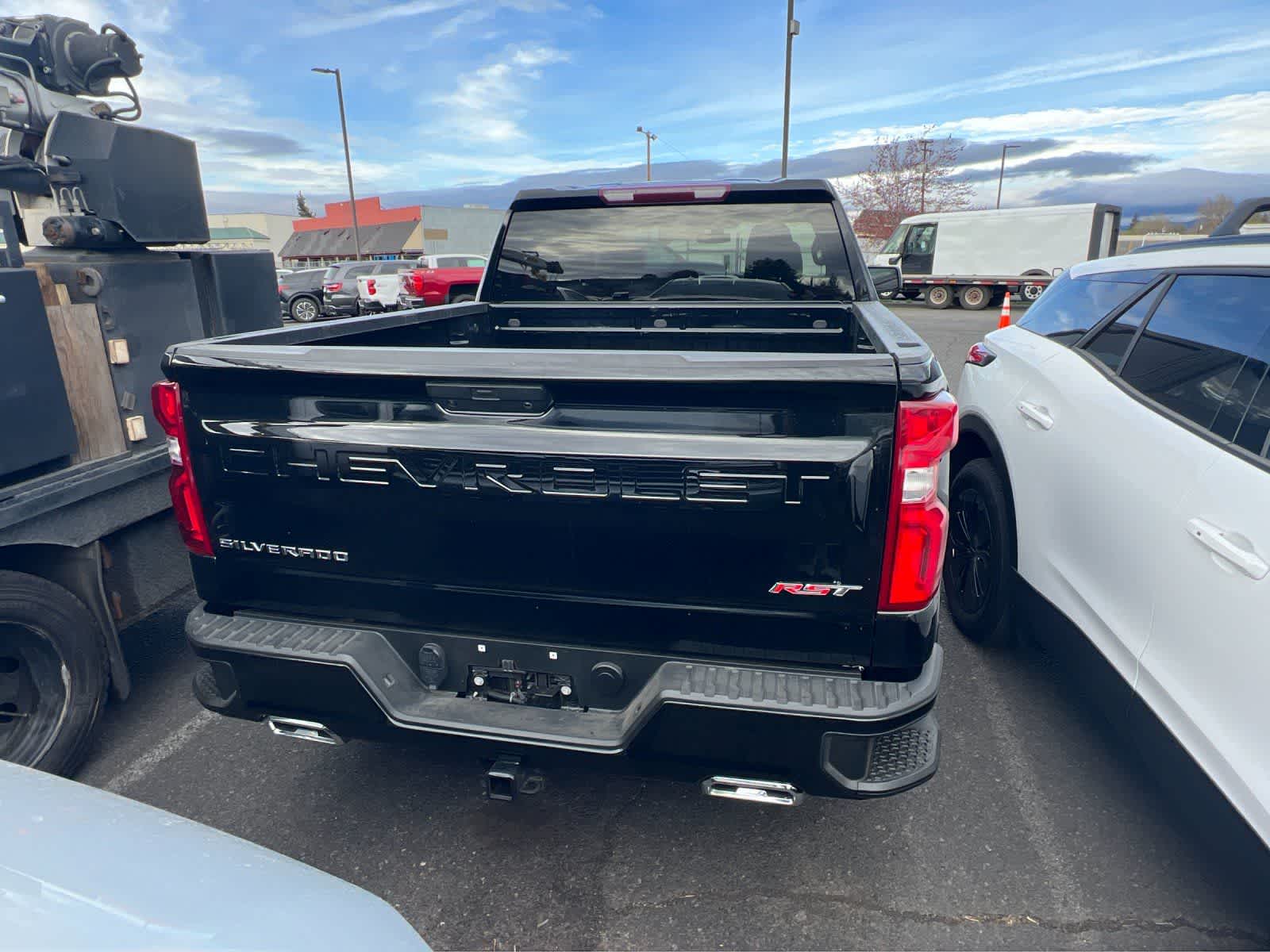 Thumbnail: 2022 Chevrolet Silverado 1500 - 5