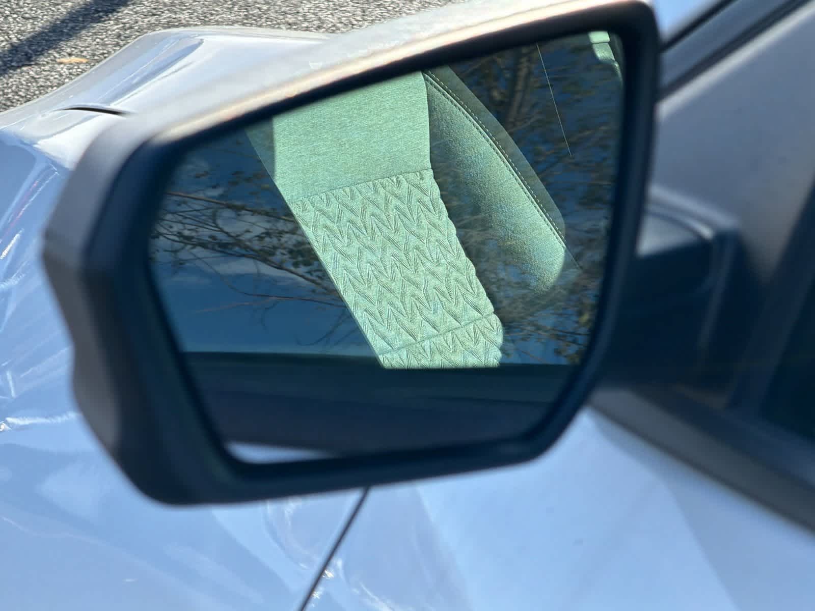 Thumbnail: 2022 Chevrolet Equinox - 10