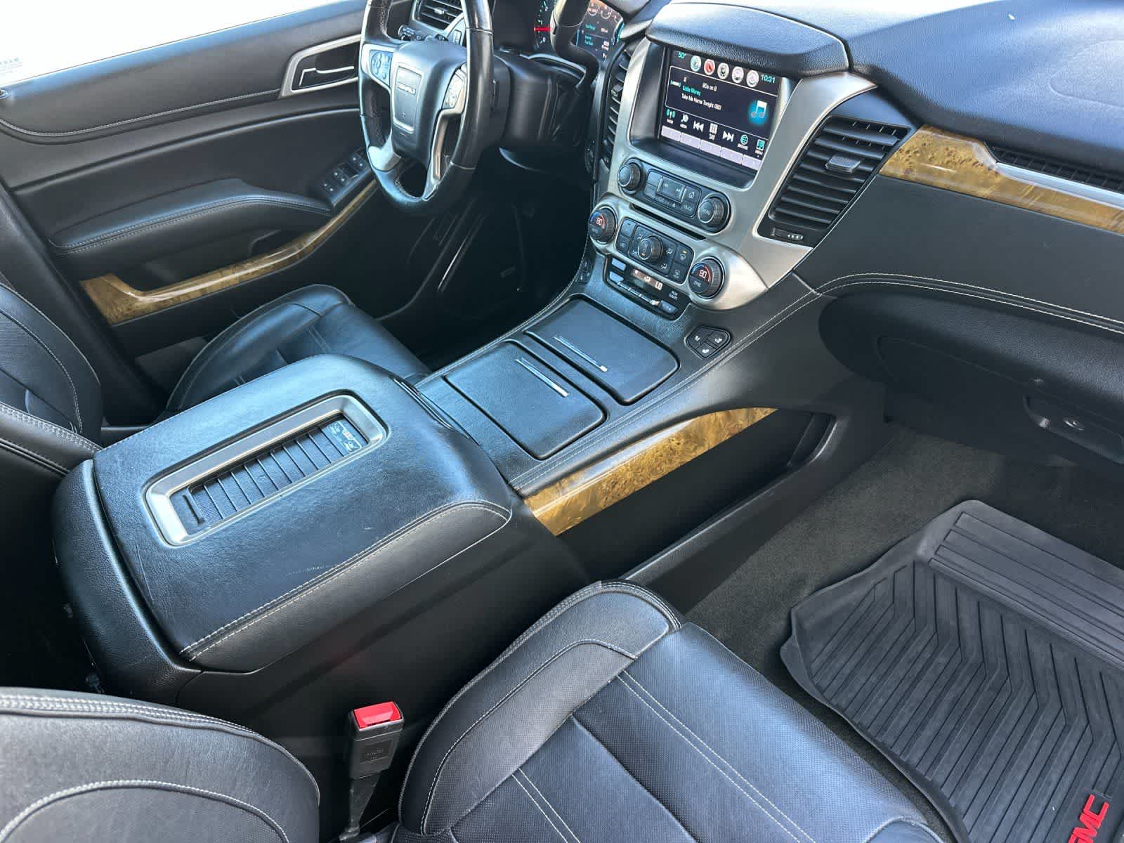 Thumbnail: 2017 GMC Yukon XL - 17