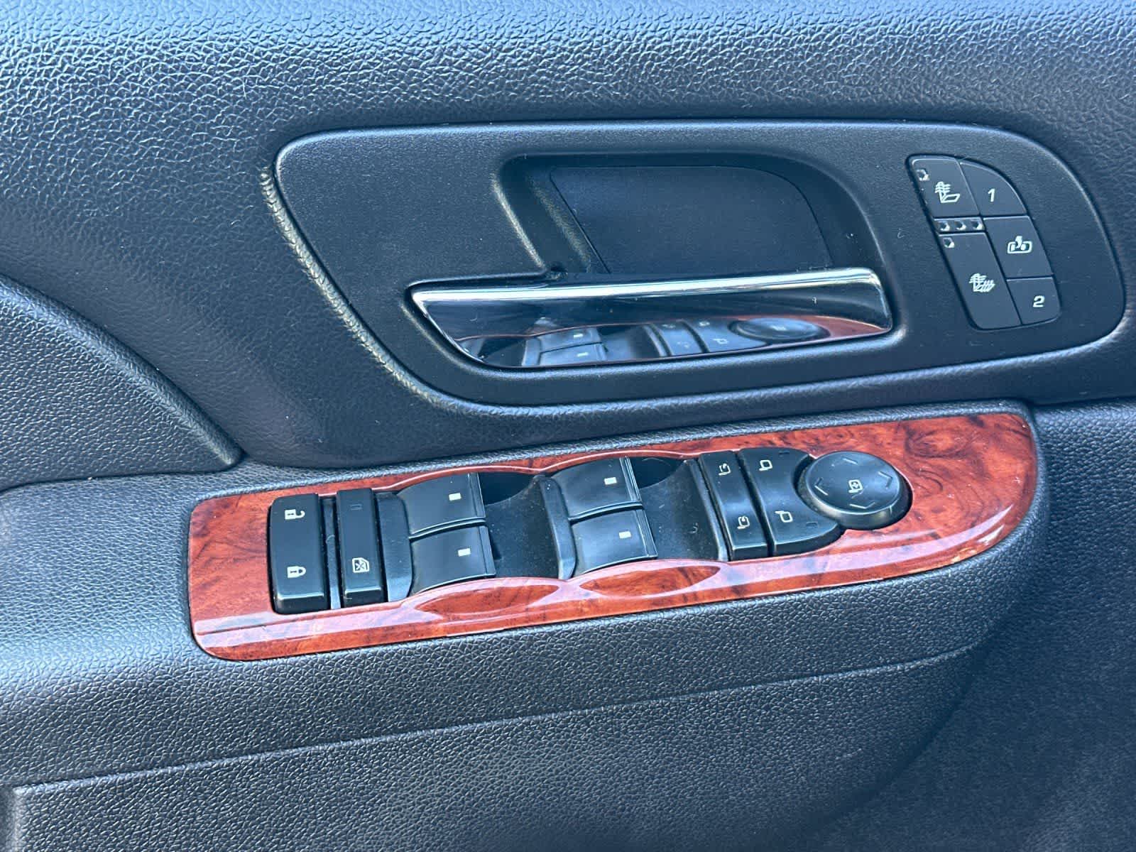 Thumbnail: 2013 Chevrolet Tahoe - 13