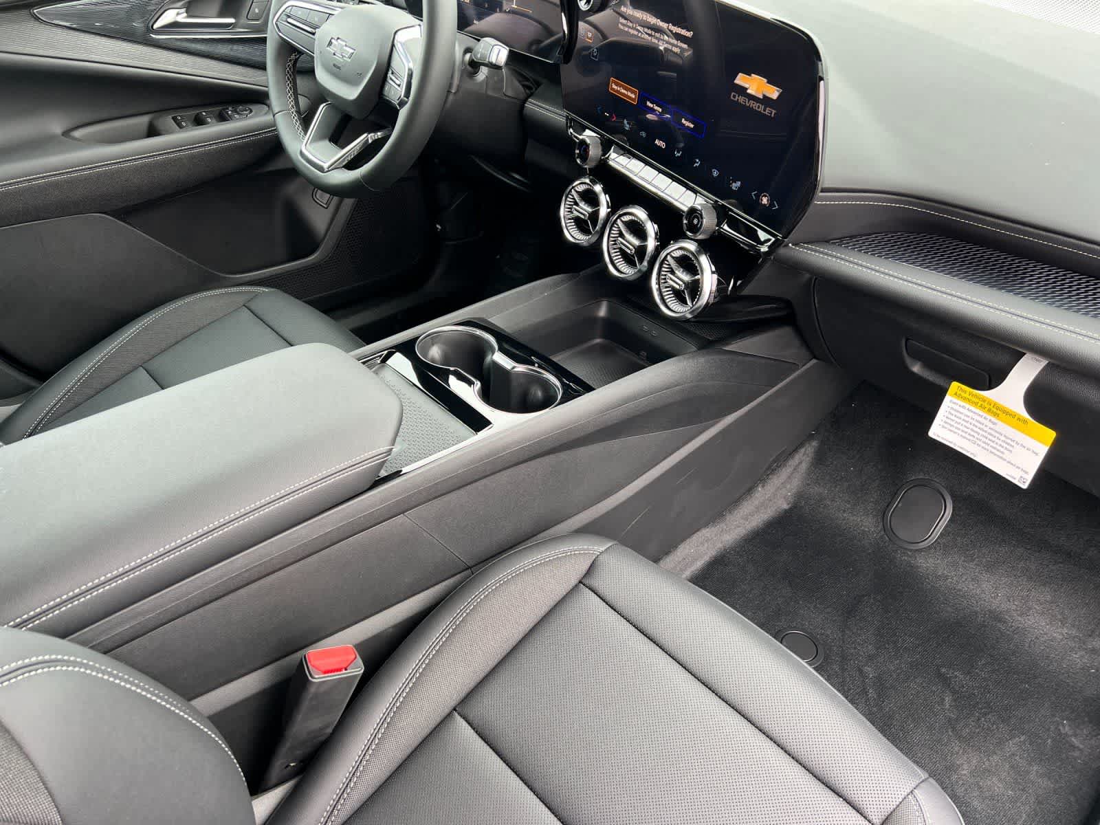 Thumbnail: 2026 Chevrolet Blazer EV - 16