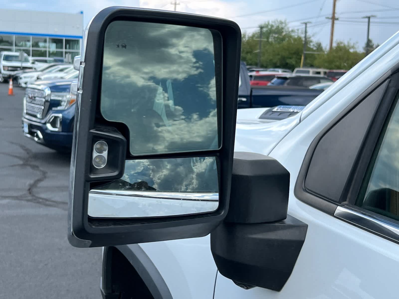 Thumbnail: 2022 Chevrolet Silverado 3500 - 10