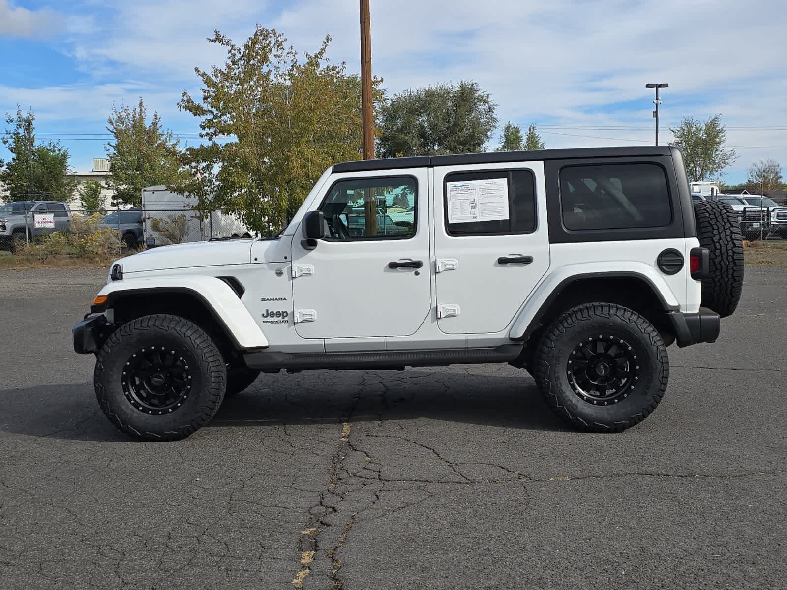 Thumbnail: 2022 Jeep Wrangler - 5
