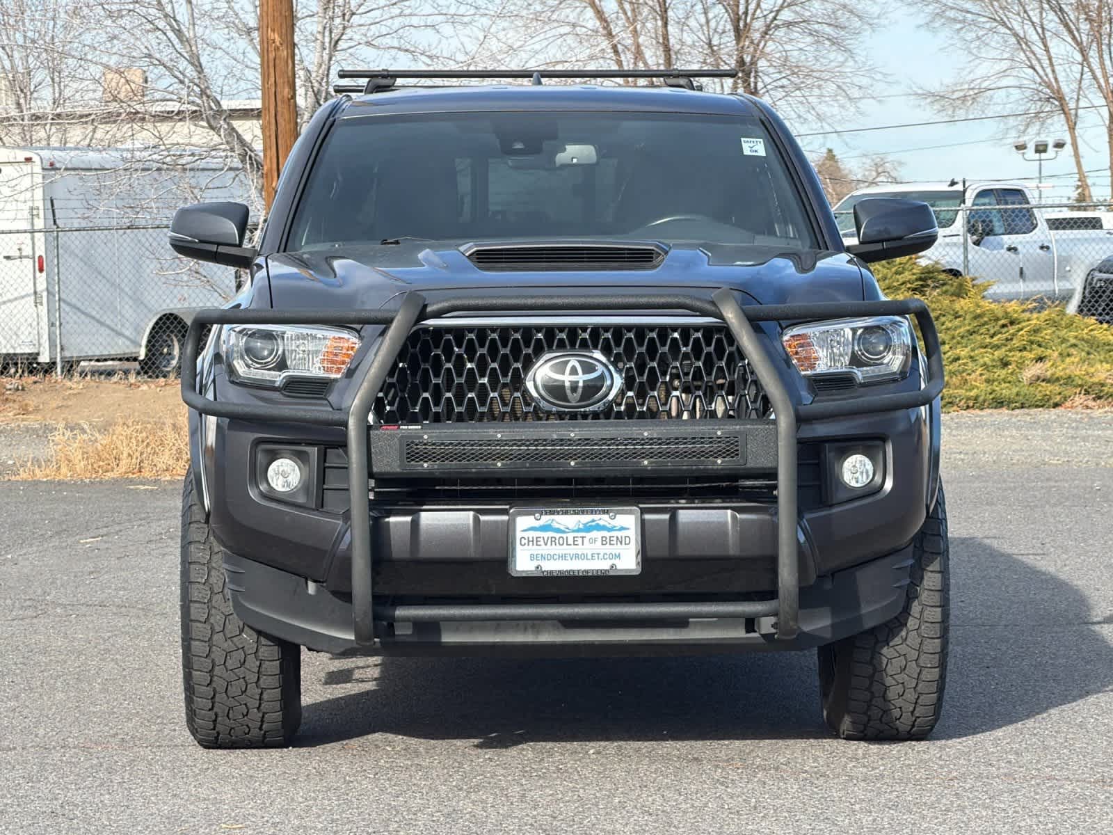 Thumbnail: 2019 Toyota Tacoma - 10