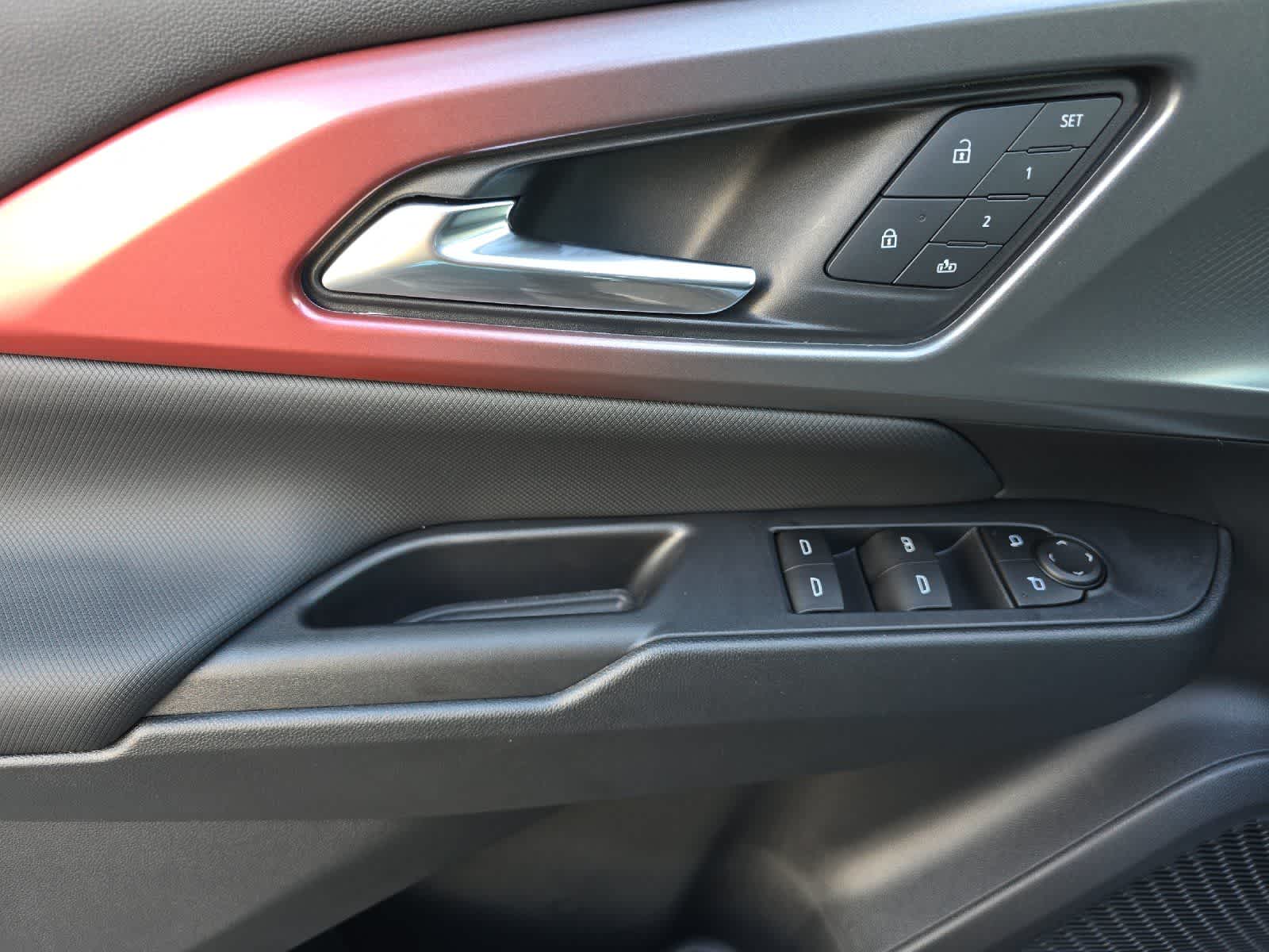 Thumbnail: 2026 Chevrolet Equinox - 12
