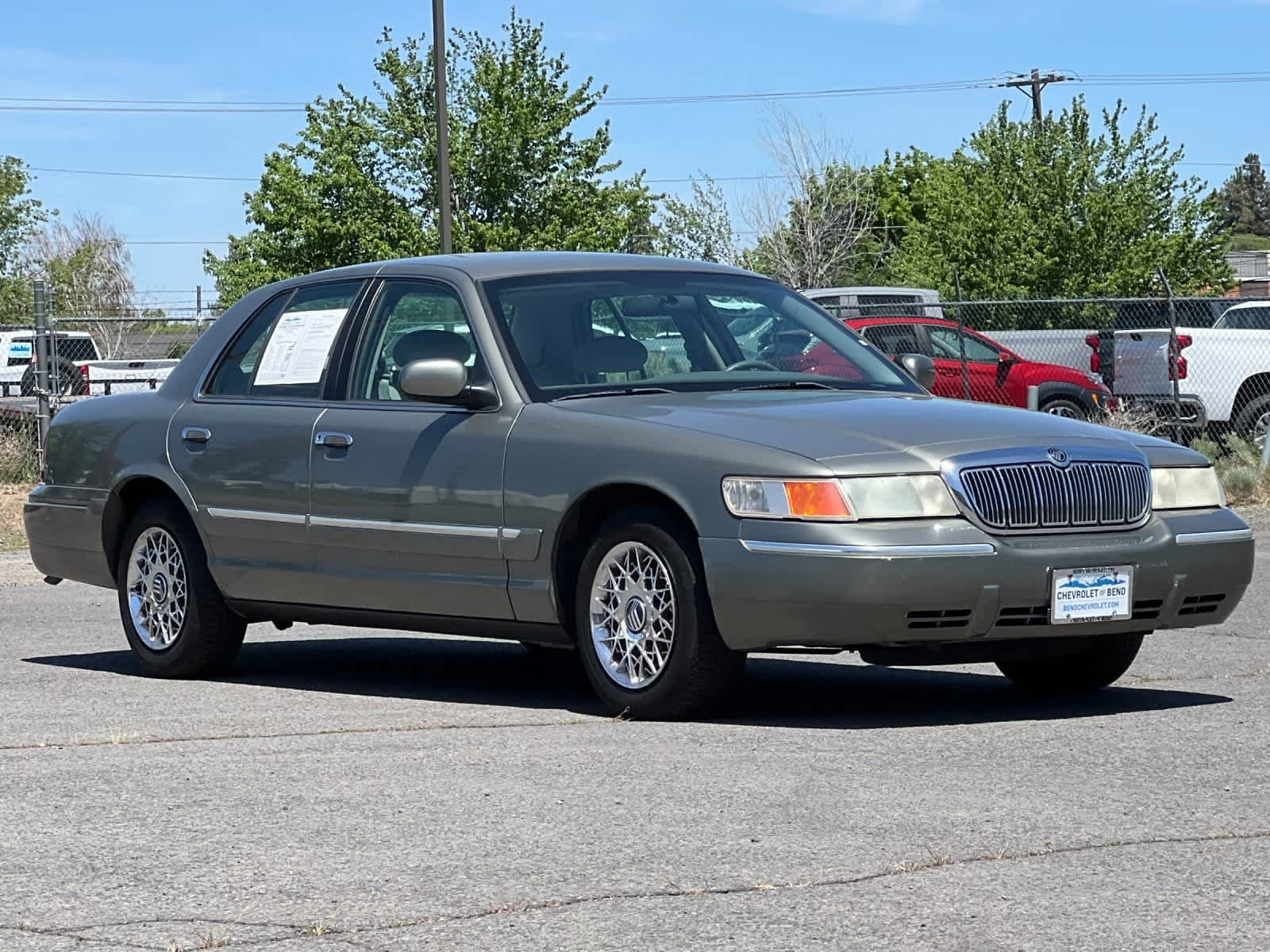 Thumbnail: 2002 Mercury Grand Marquis - 9