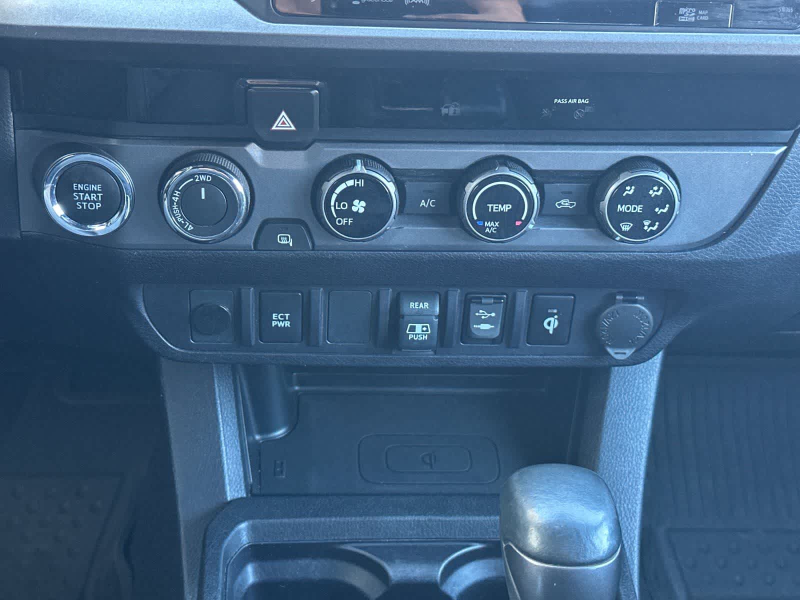 Thumbnail: 2018 Toyota Tacoma - 20