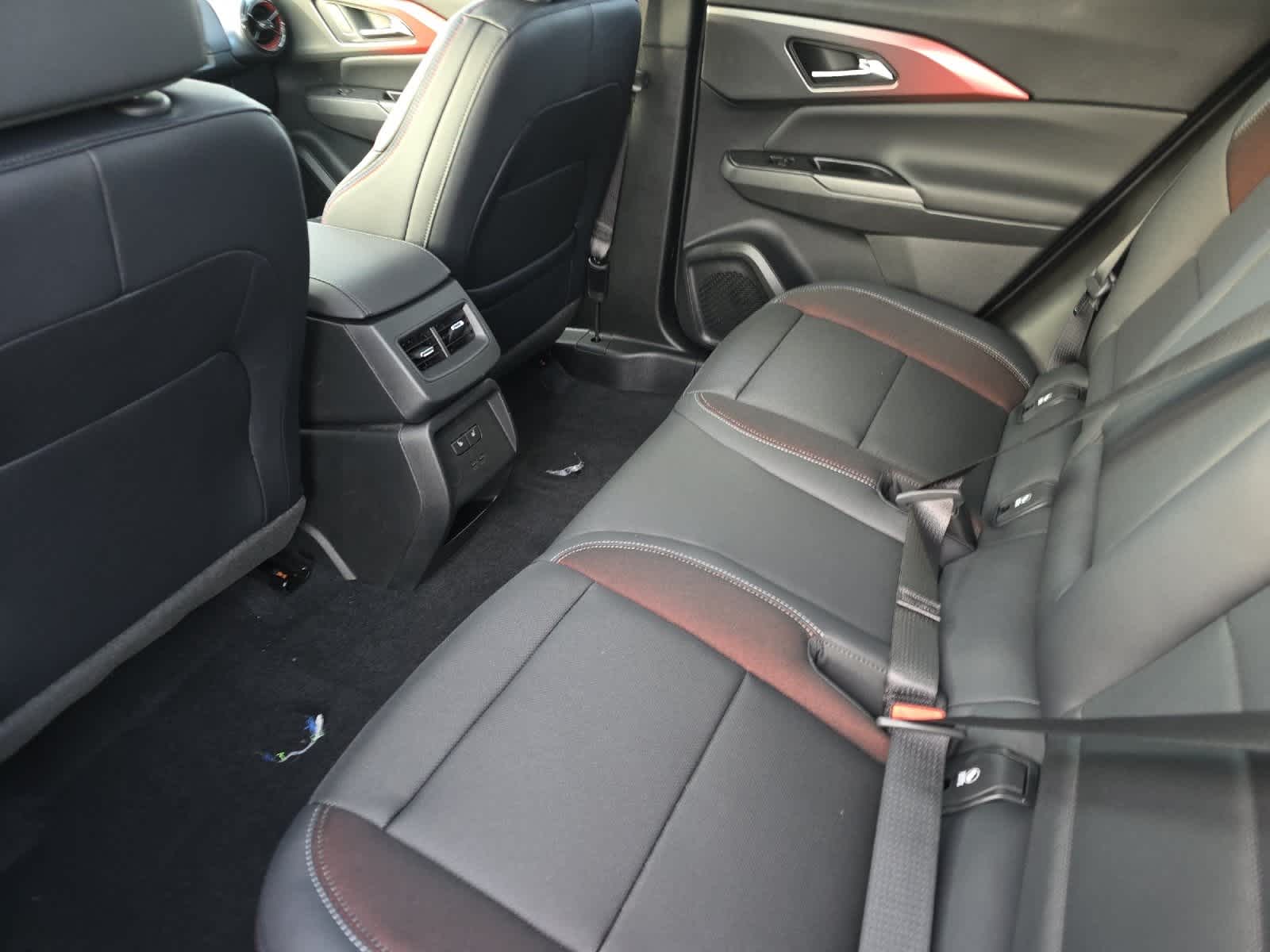 Thumbnail: 2026 Chevrolet Equinox - 4