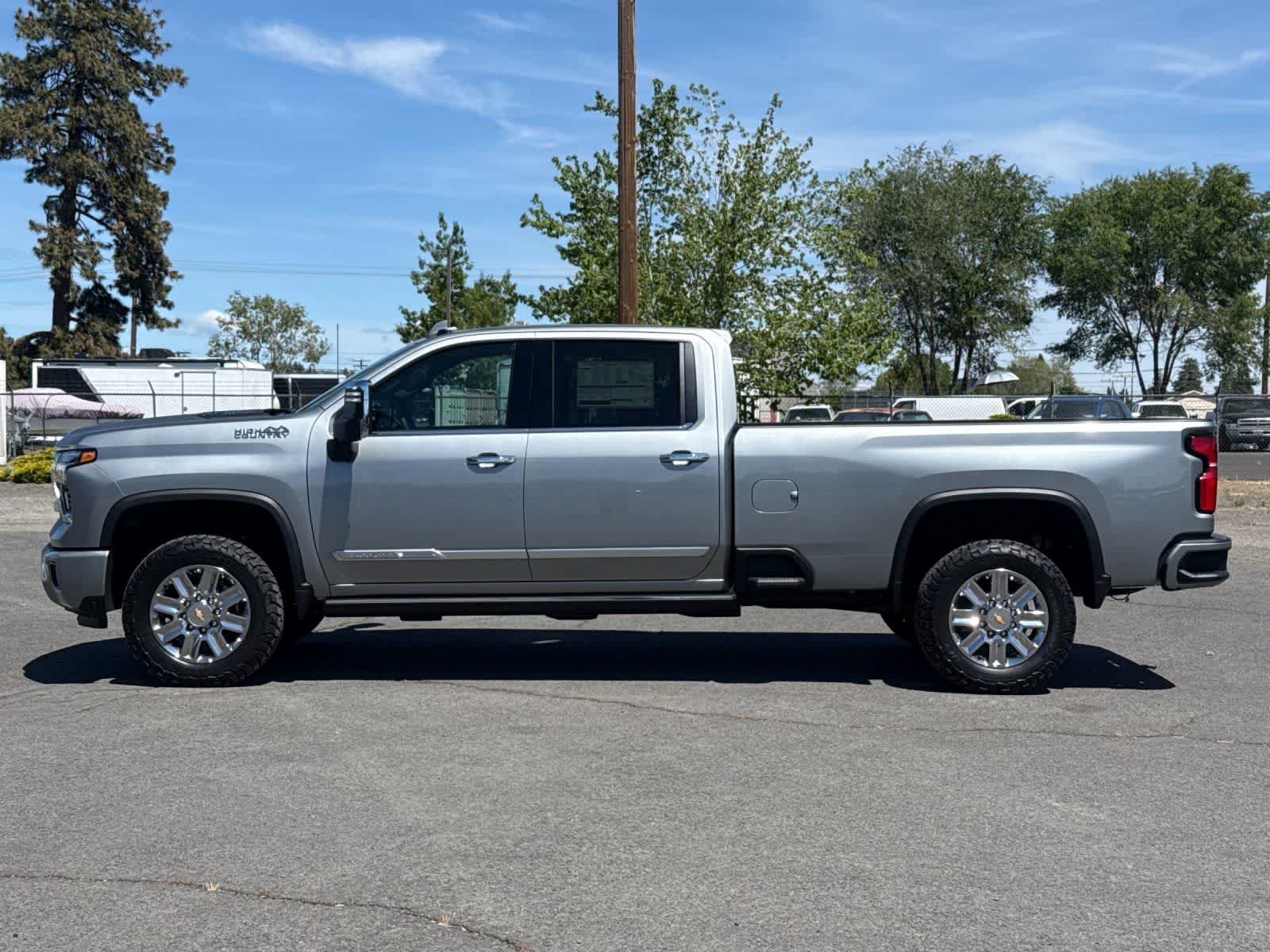 Thumbnail: 2026 Chevrolet Silverado 3500 - 5