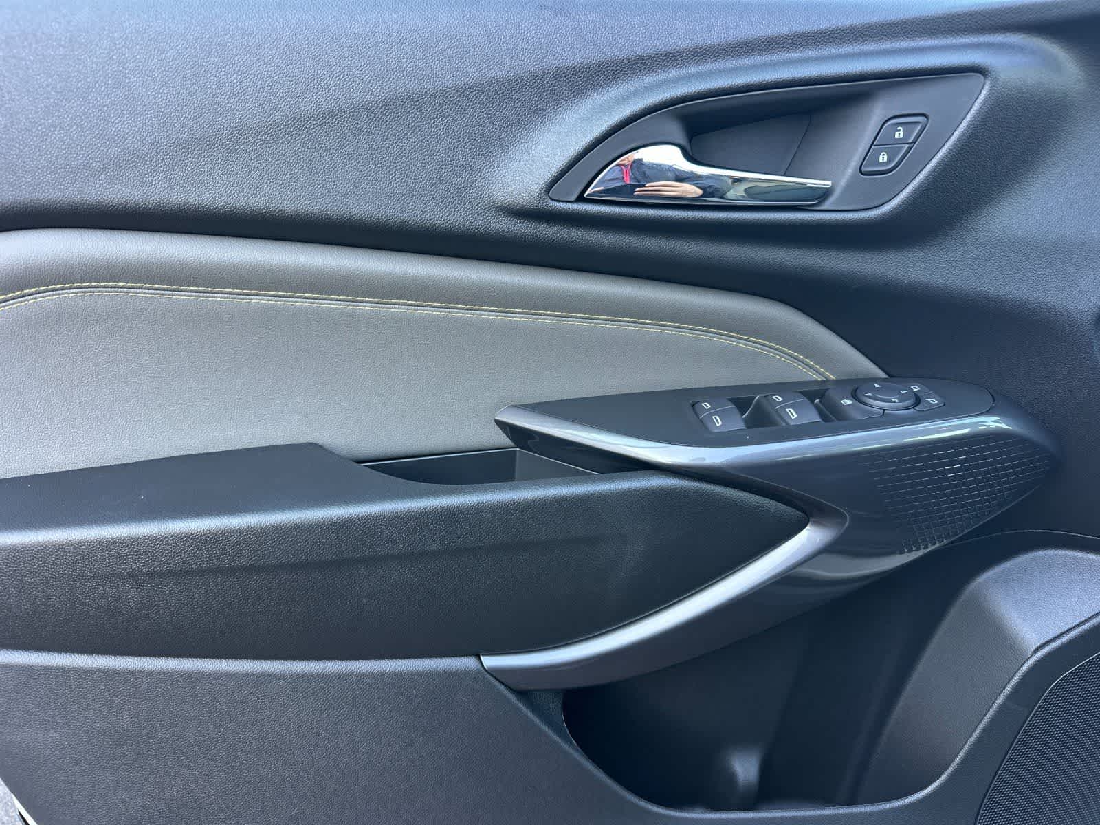 Thumbnail: 2026 Chevrolet Trax - 12