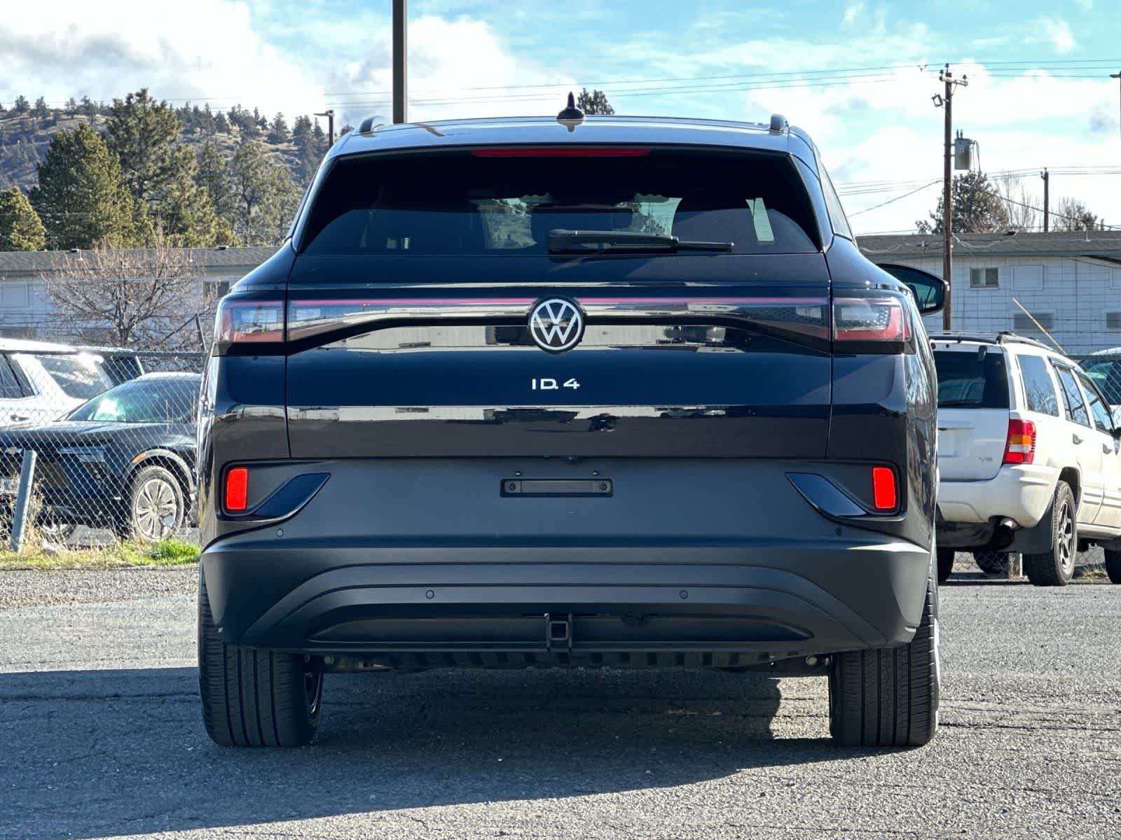 Thumbnail: 2023 Volkswagen ID.4 - 7