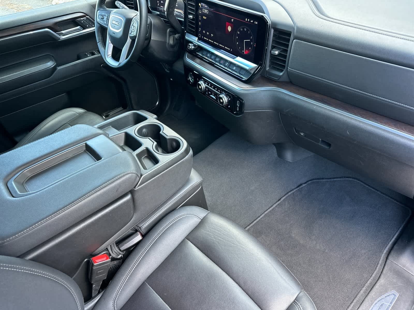 Thumbnail: 2024 GMC Sierra 1500 - 15