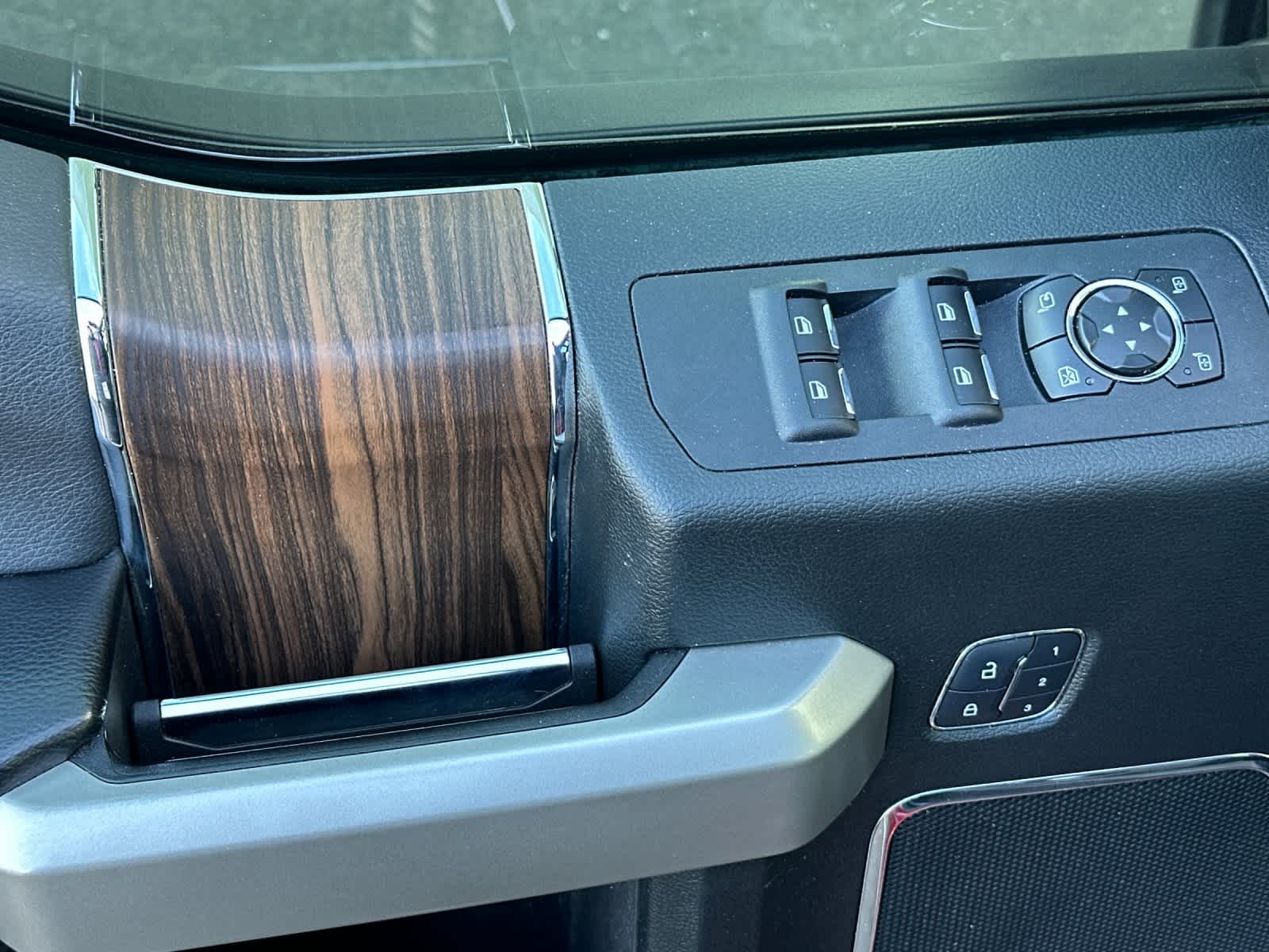 Thumbnail: 2016 Ford F-150 - 13