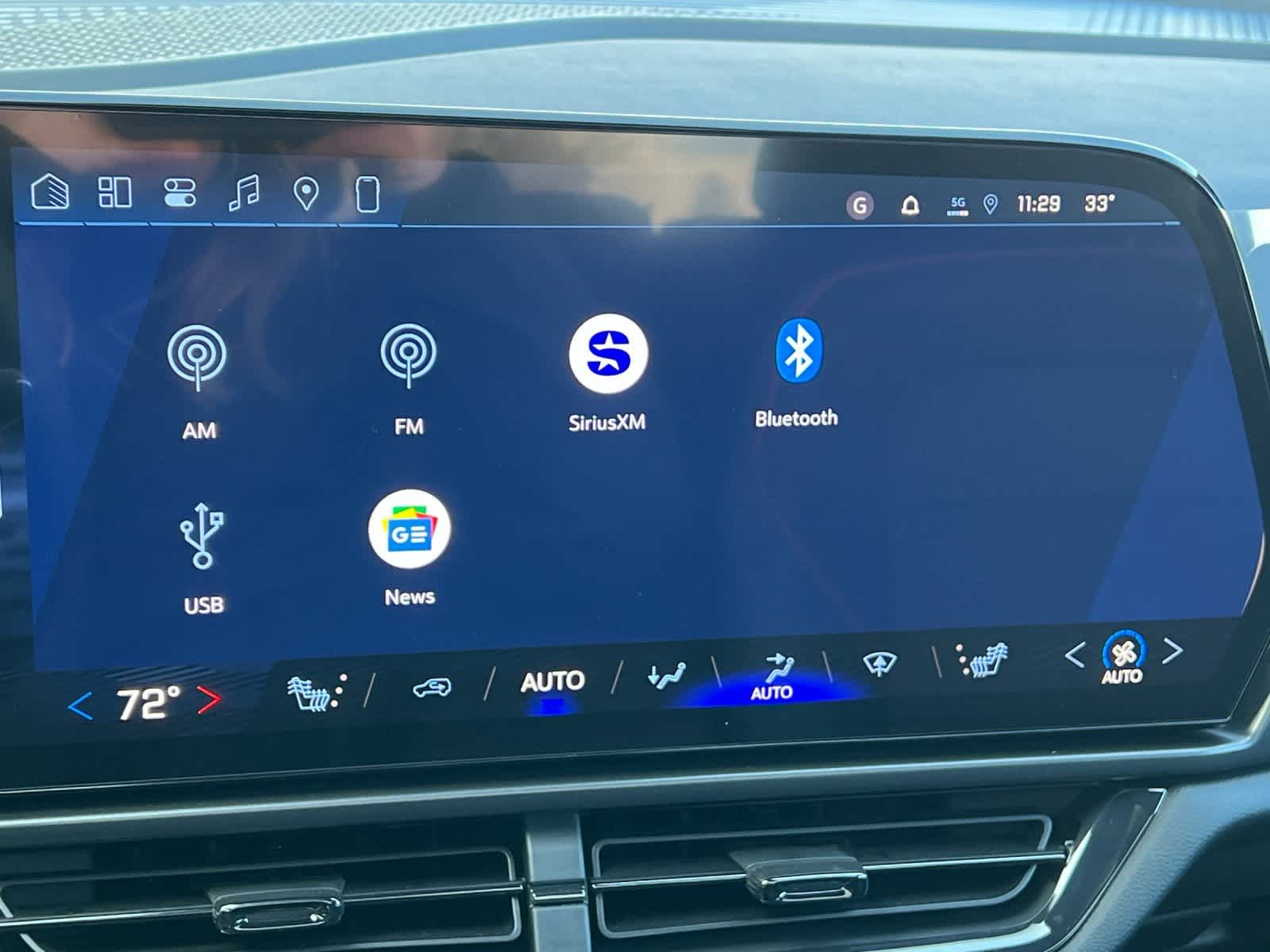 Thumbnail: 2026 Chevrolet Equinox - 18