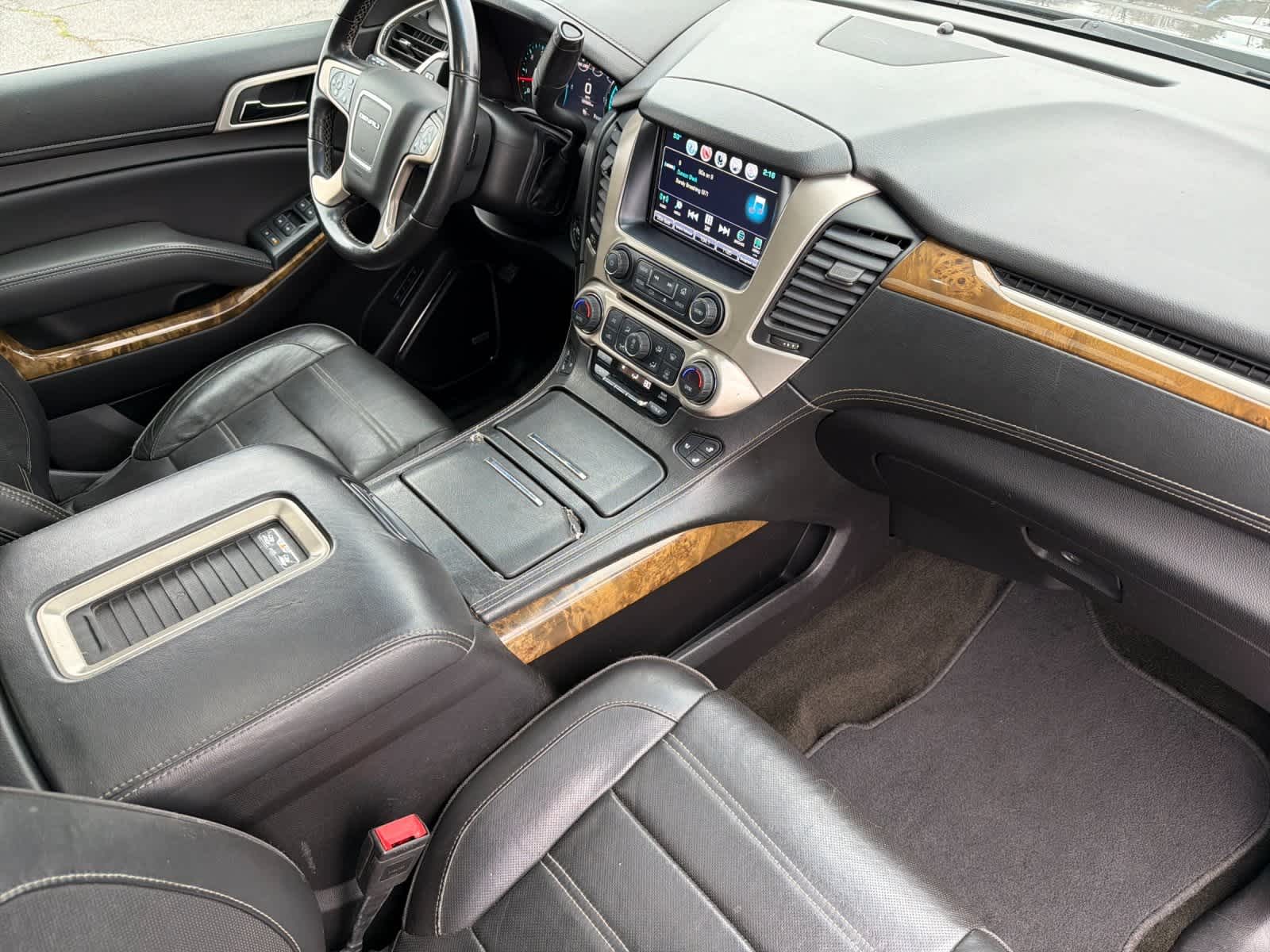 Thumbnail: 2017 GMC Yukon - 18