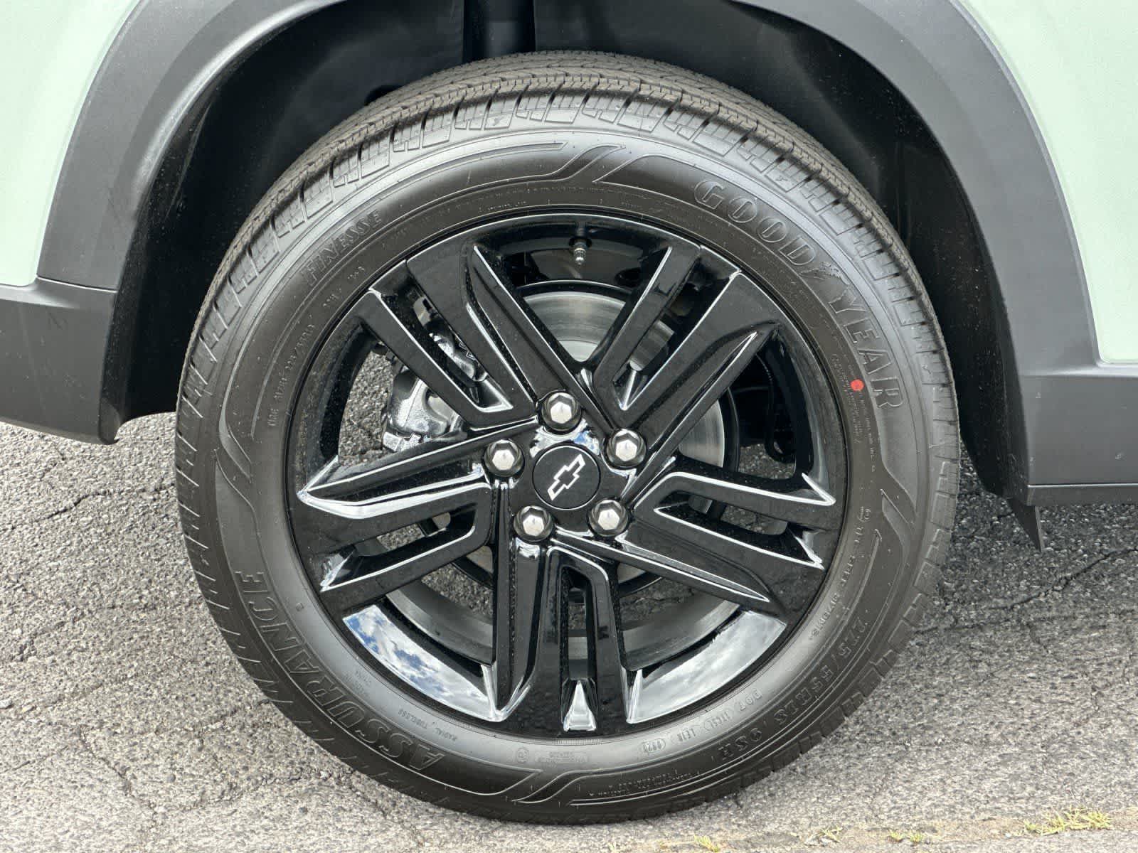 Thumbnail: 2026 Chevrolet Trax - 26