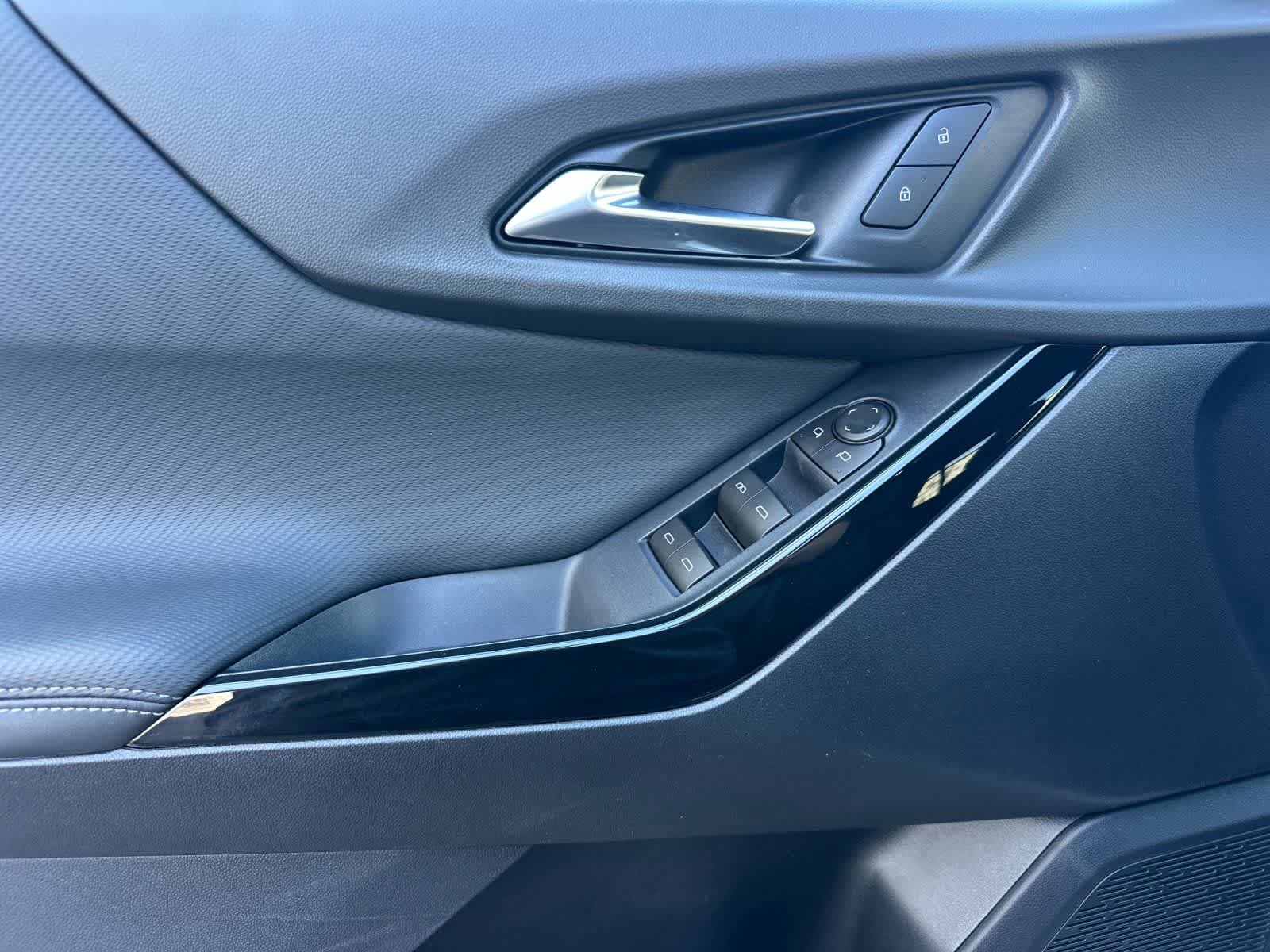 Thumbnail: 2026 Chevrolet Equinox - 12