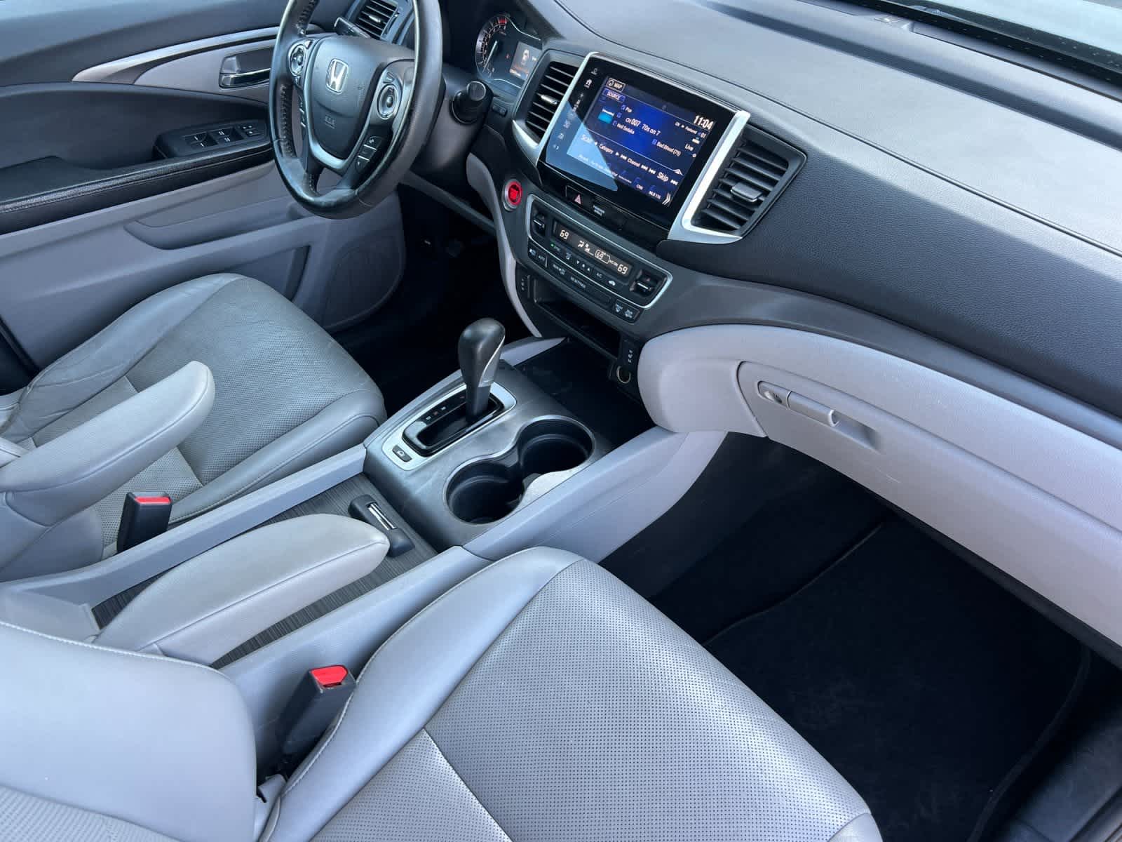Thumbnail: 2017 Honda Ridgeline - 15