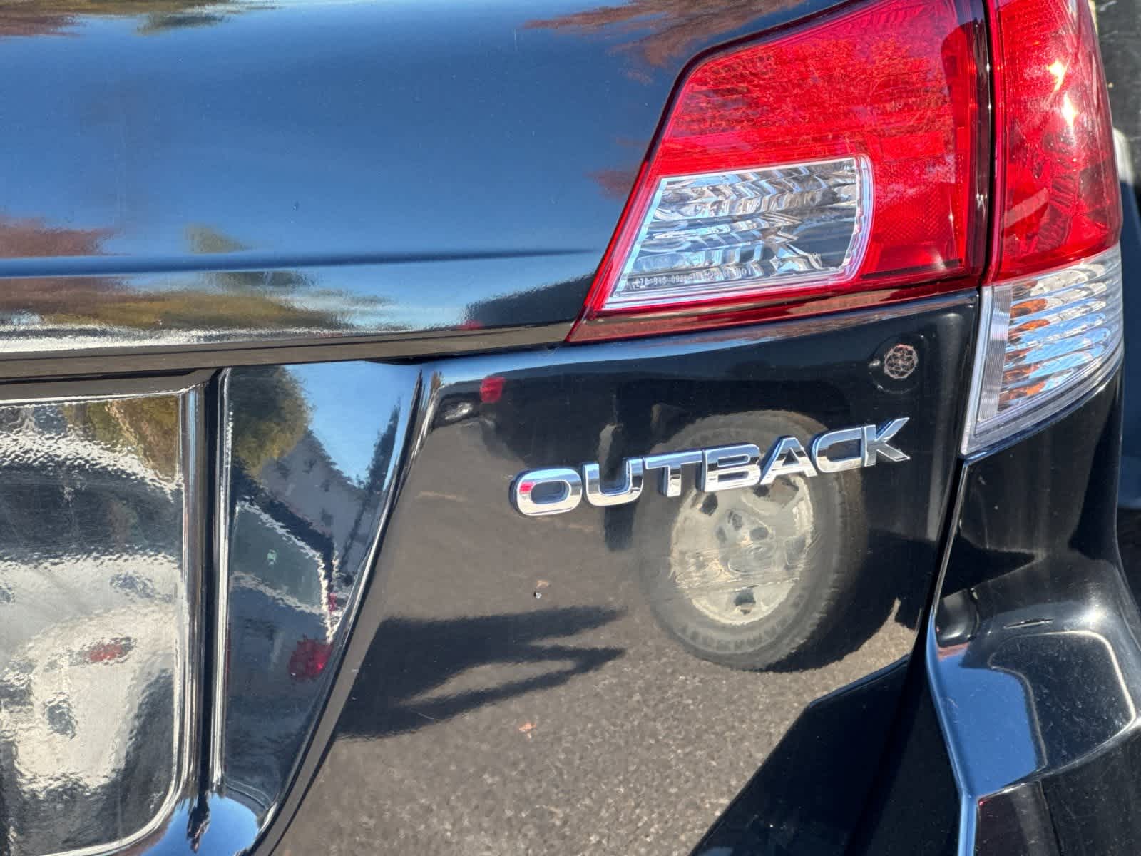 Thumbnail: 2013 Subaru Outback - 8
