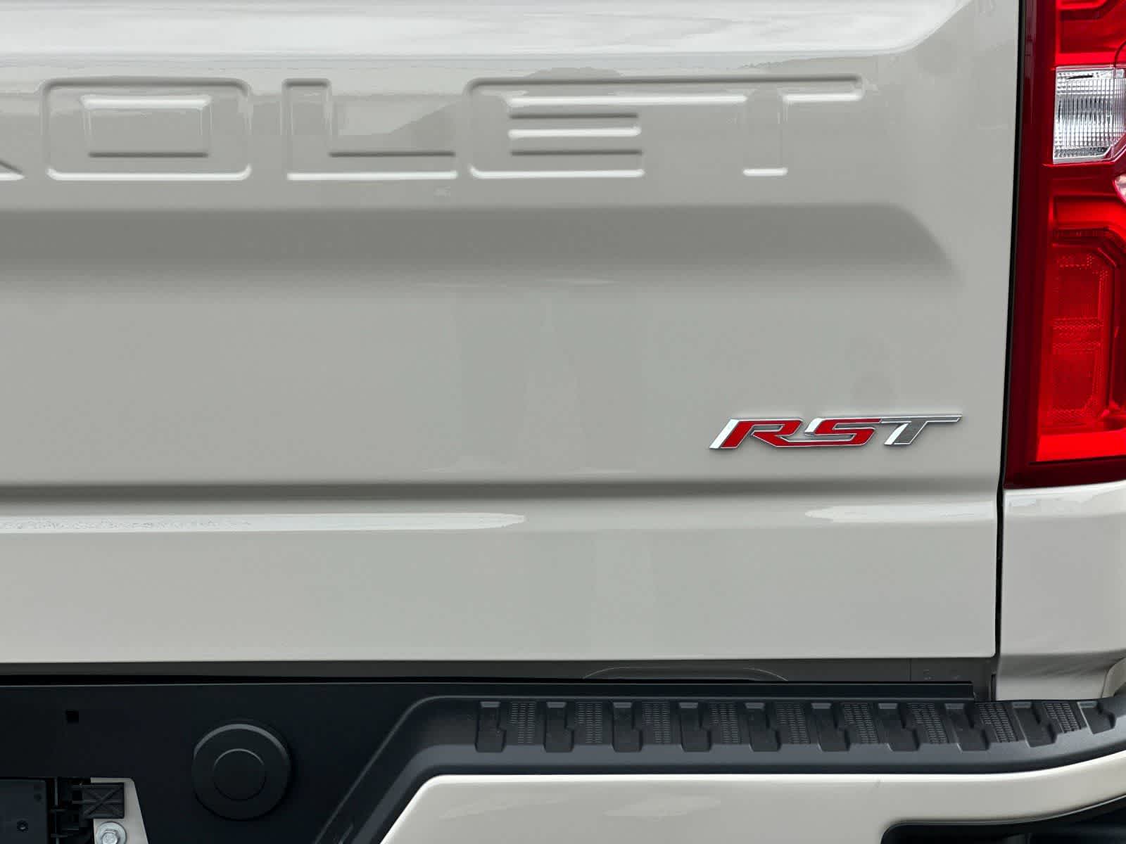 Thumbnail: 2026 Chevrolet Silverado 1500 - 27