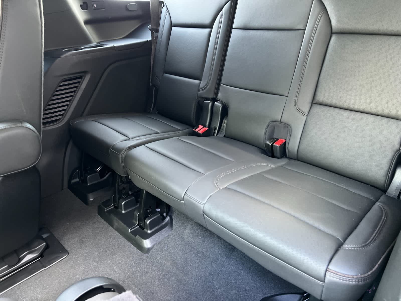 Thumbnail: 2024 Chevrolet Tahoe - 15