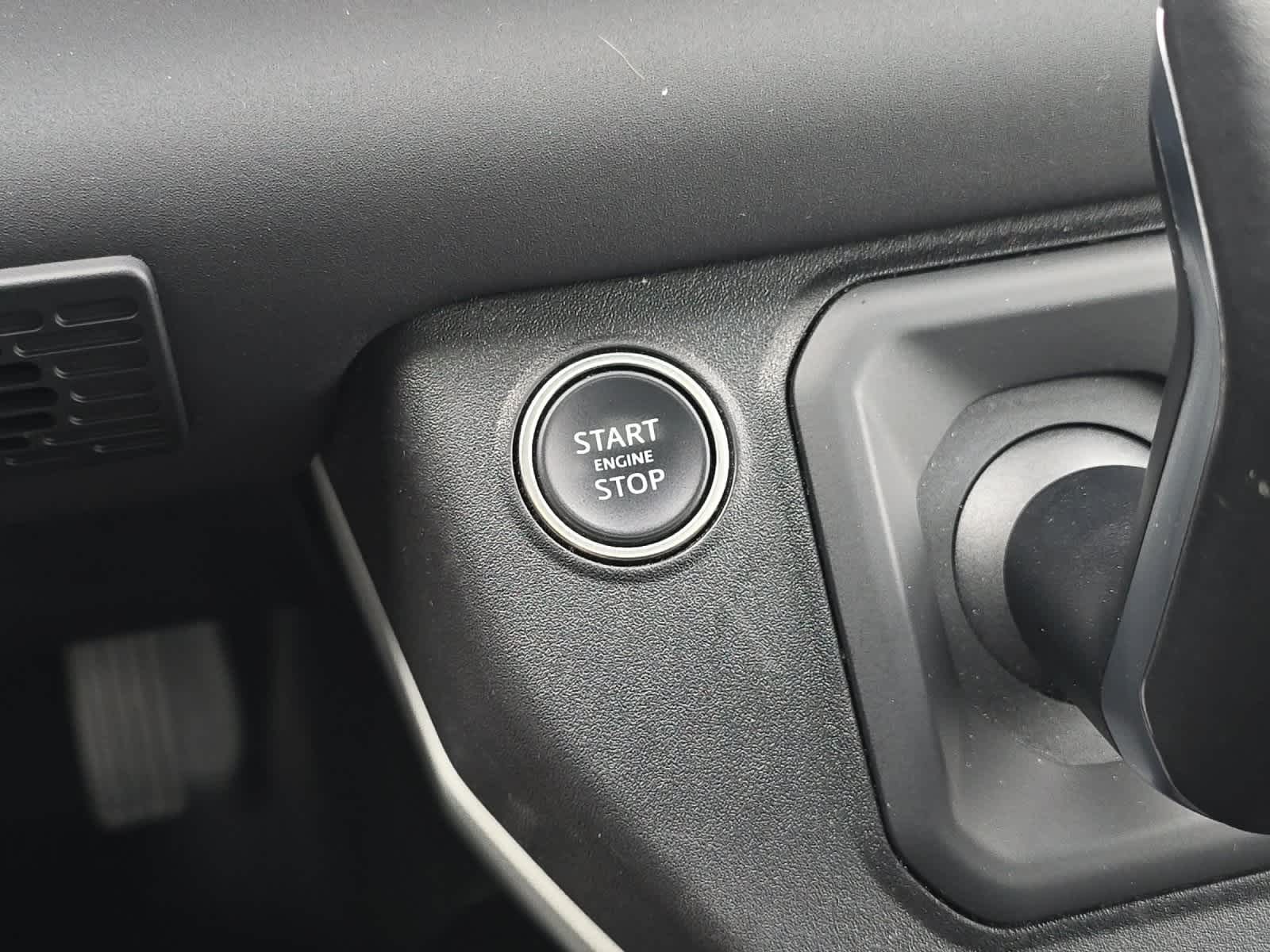 Thumbnail: 2024 Land Rover Defender - 23