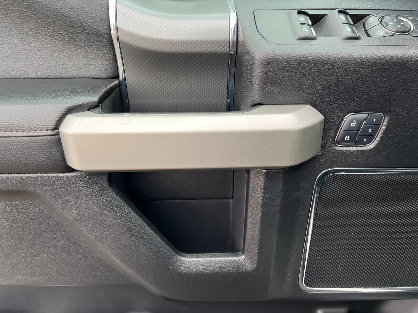 Thumbnail: 2017 Ford F-150 - 12