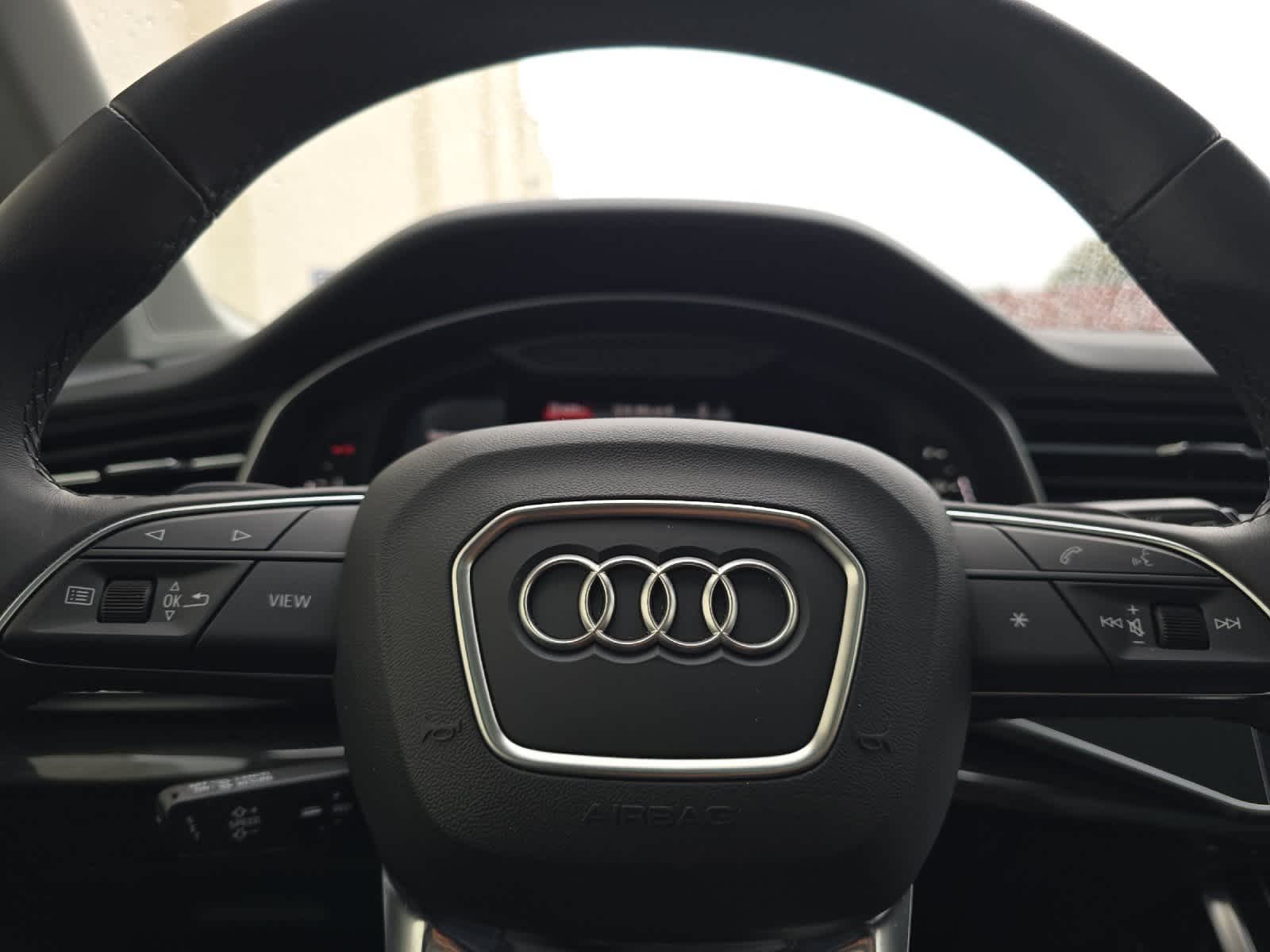 Thumbnail: 2023 Audi Q7 - 24