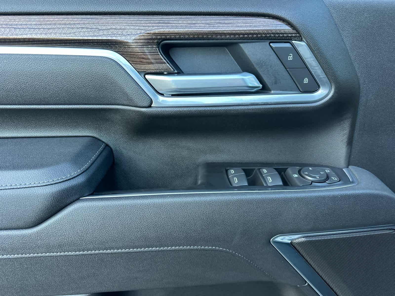 Thumbnail: 2026 Chevrolet Silverado 2500 - 12