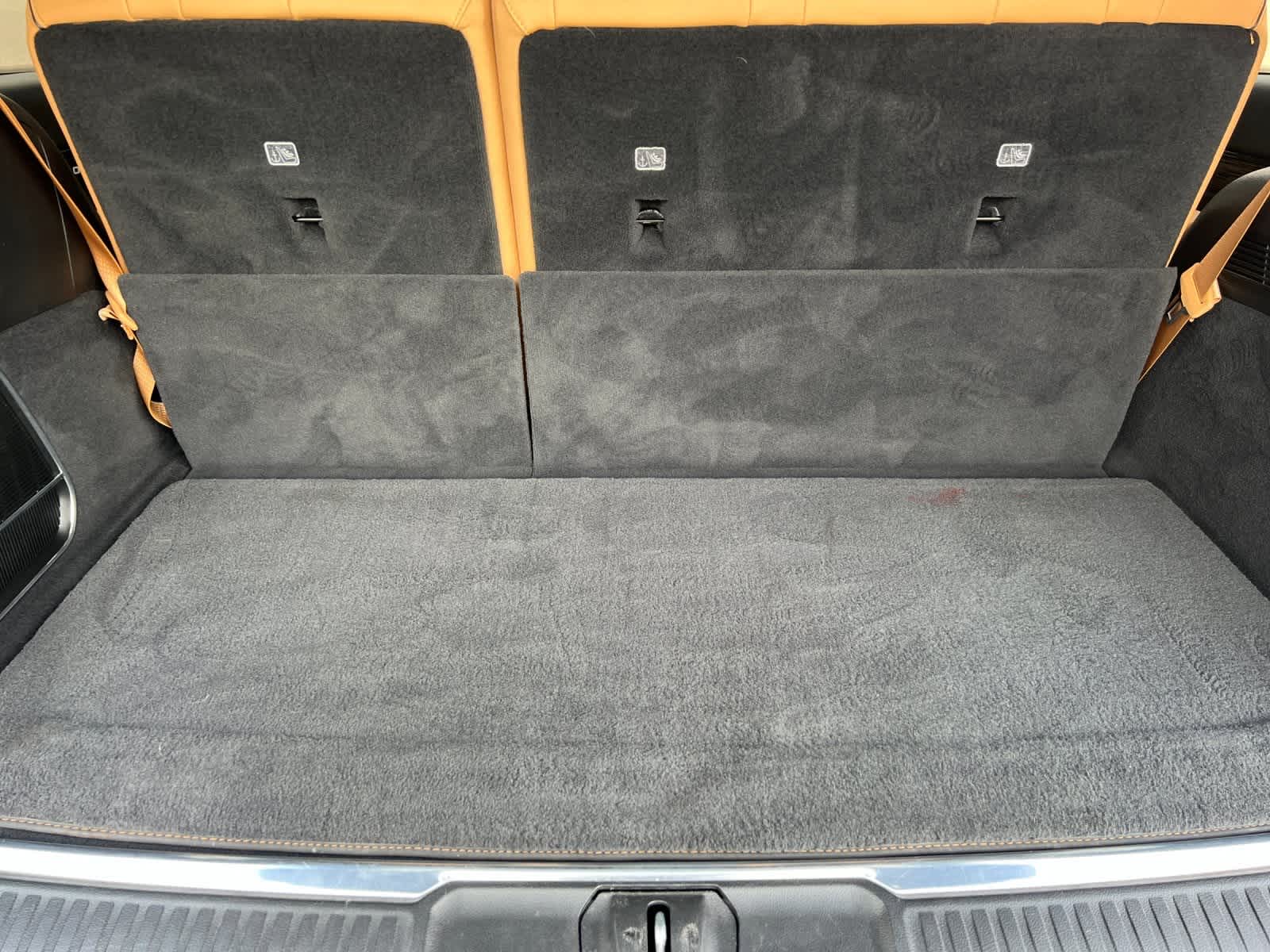 Thumbnail: 2022 Jeep Grand Wagoneer - 17