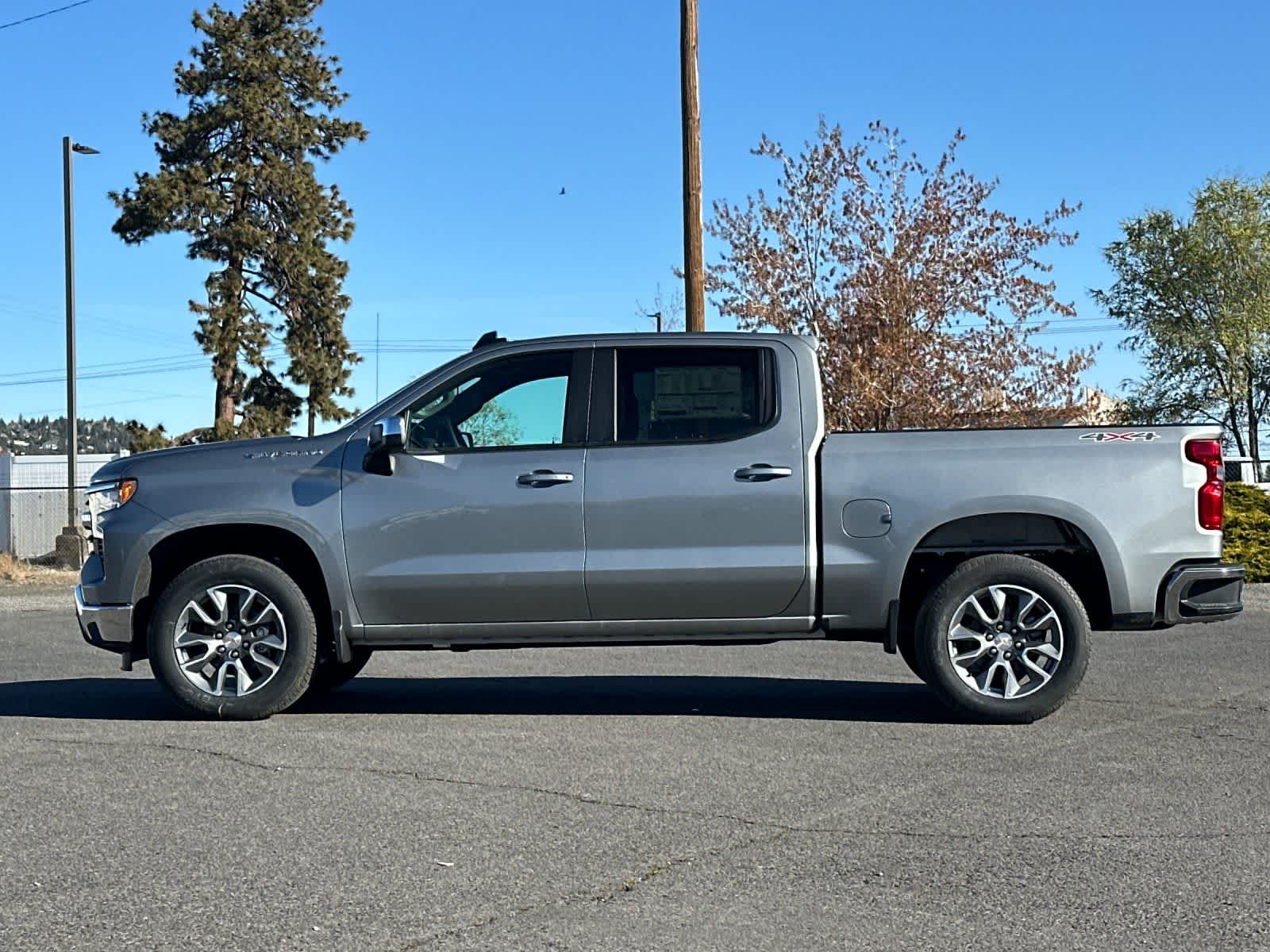 Thumbnail: 2026 Chevrolet Silverado 1500 - 5