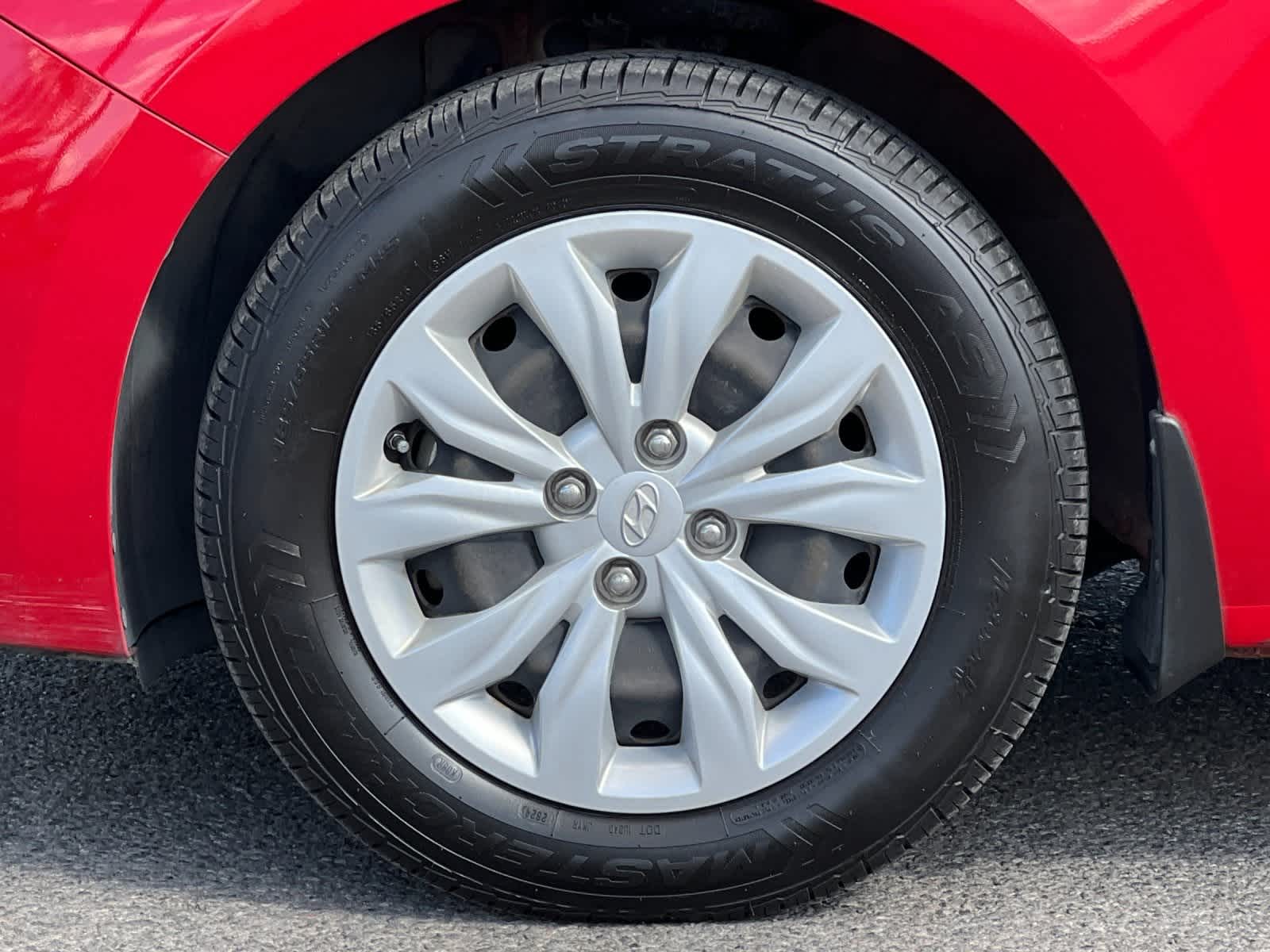 Thumbnail: 2019 Hyundai Accent - 24