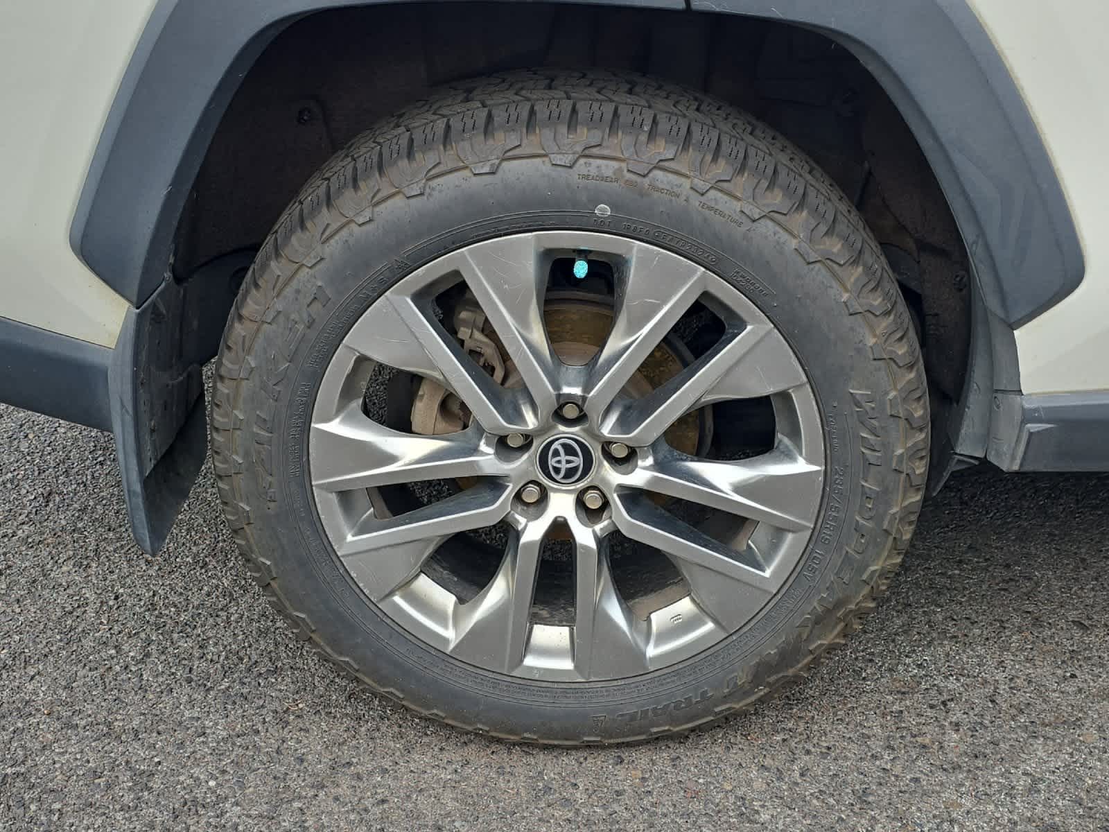 Thumbnail: 2021 Toyota RAV4 - 7