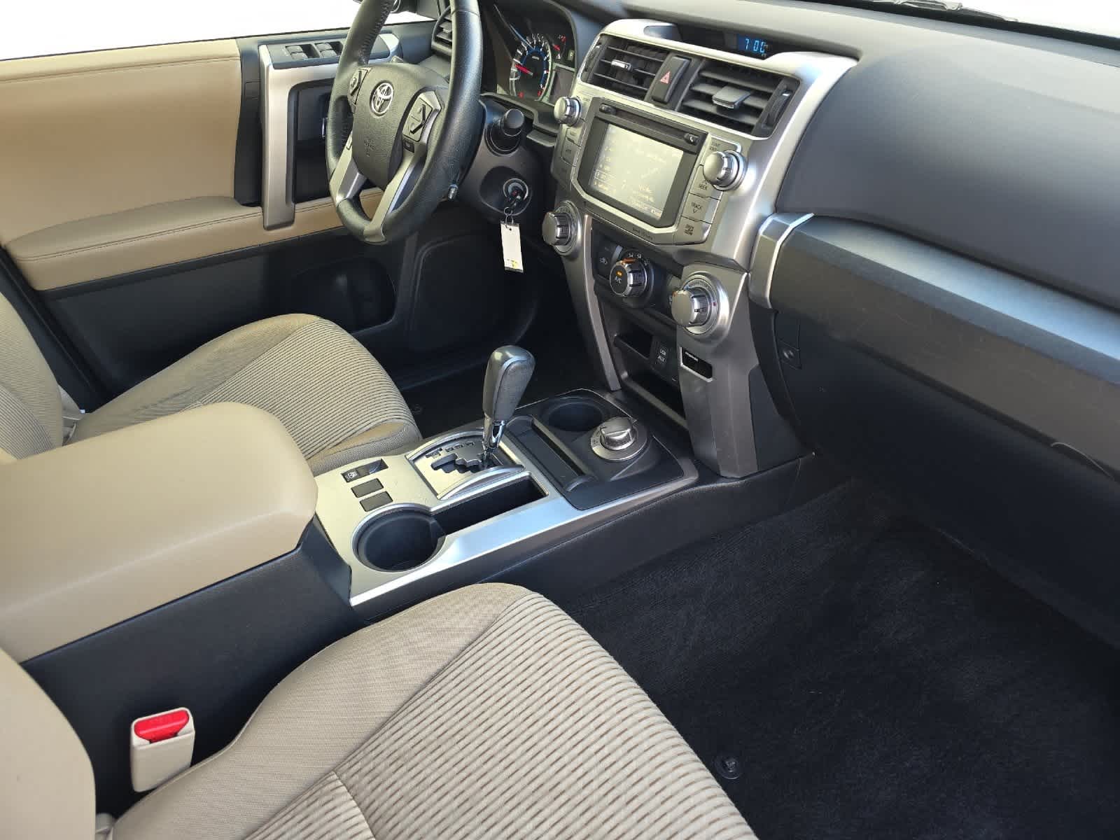 Thumbnail: 2018 Toyota 4Runner - 17