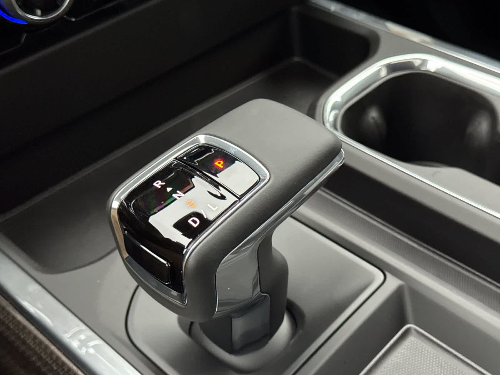 Thumbnail: 2026 Chevrolet Silverado 1500 - 21