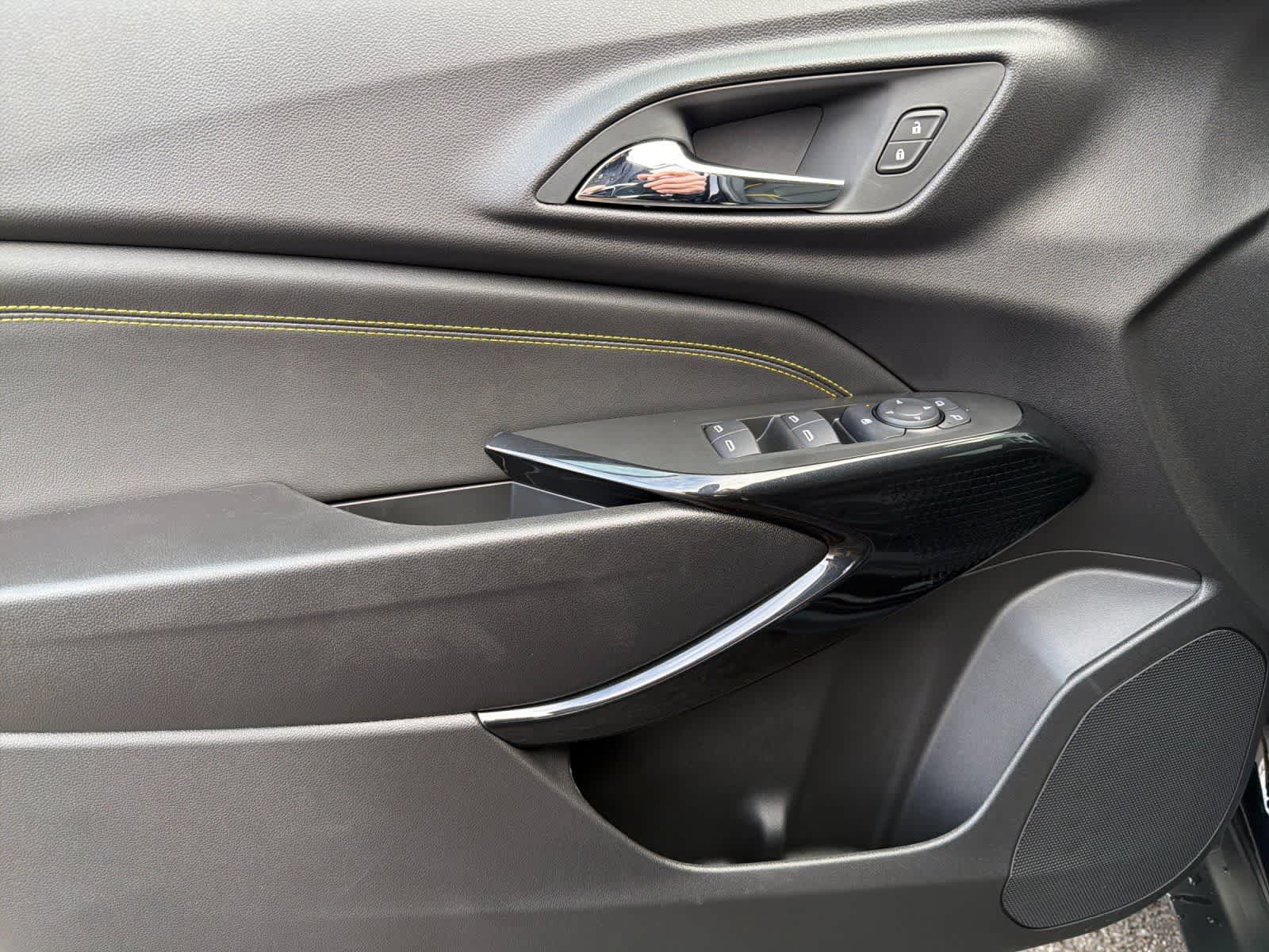 Thumbnail: 2026 Chevrolet Trax - 11