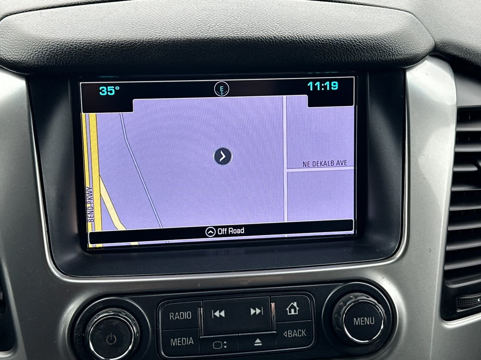 Thumbnail: 2018 Chevrolet Suburban - 20