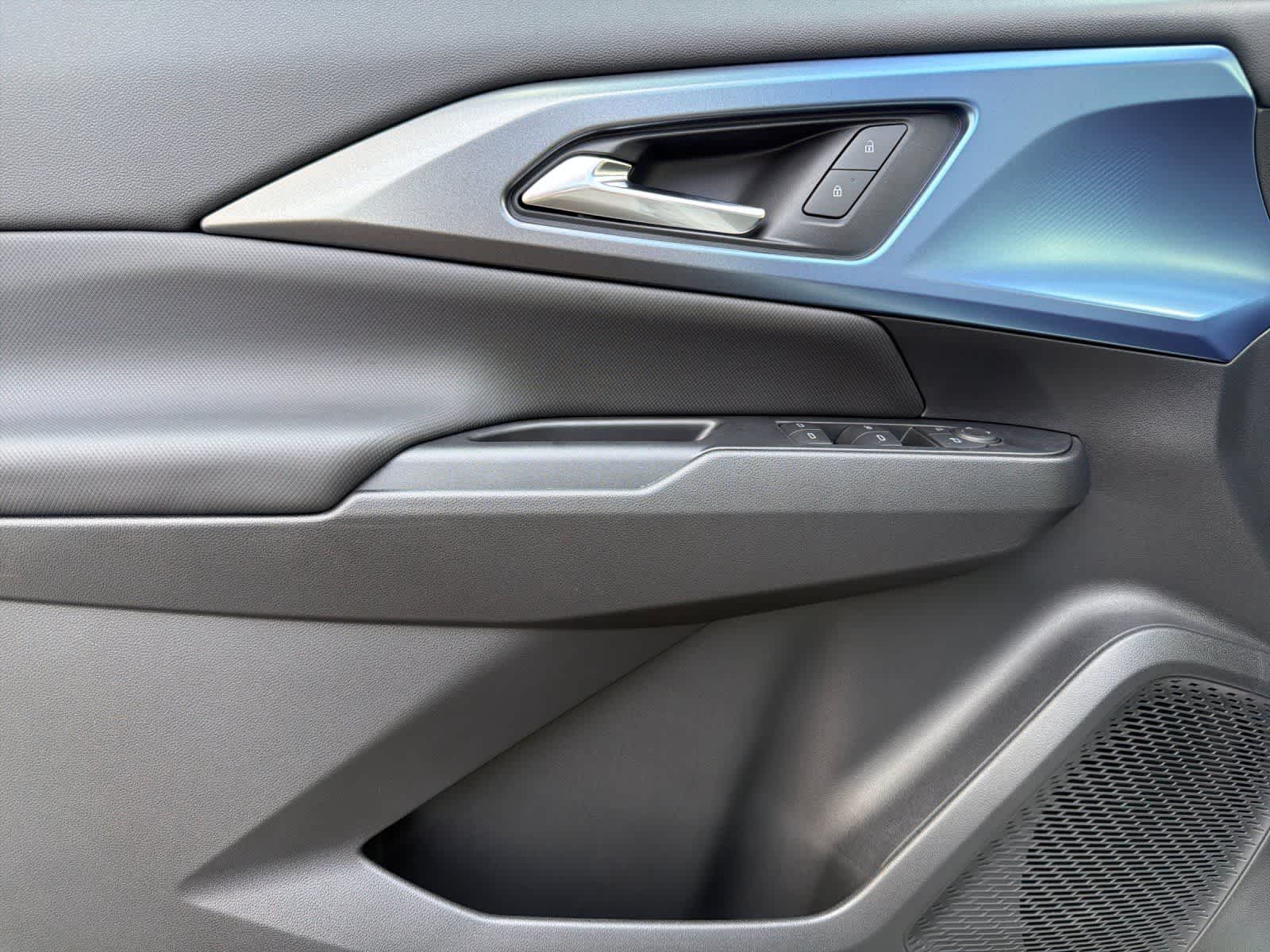 Thumbnail: 2026 Chevrolet Equinox - 12