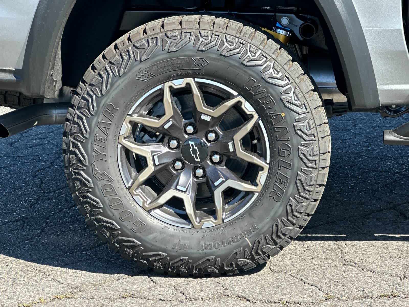 Thumbnail: 2026 Chevrolet Colorado - 26