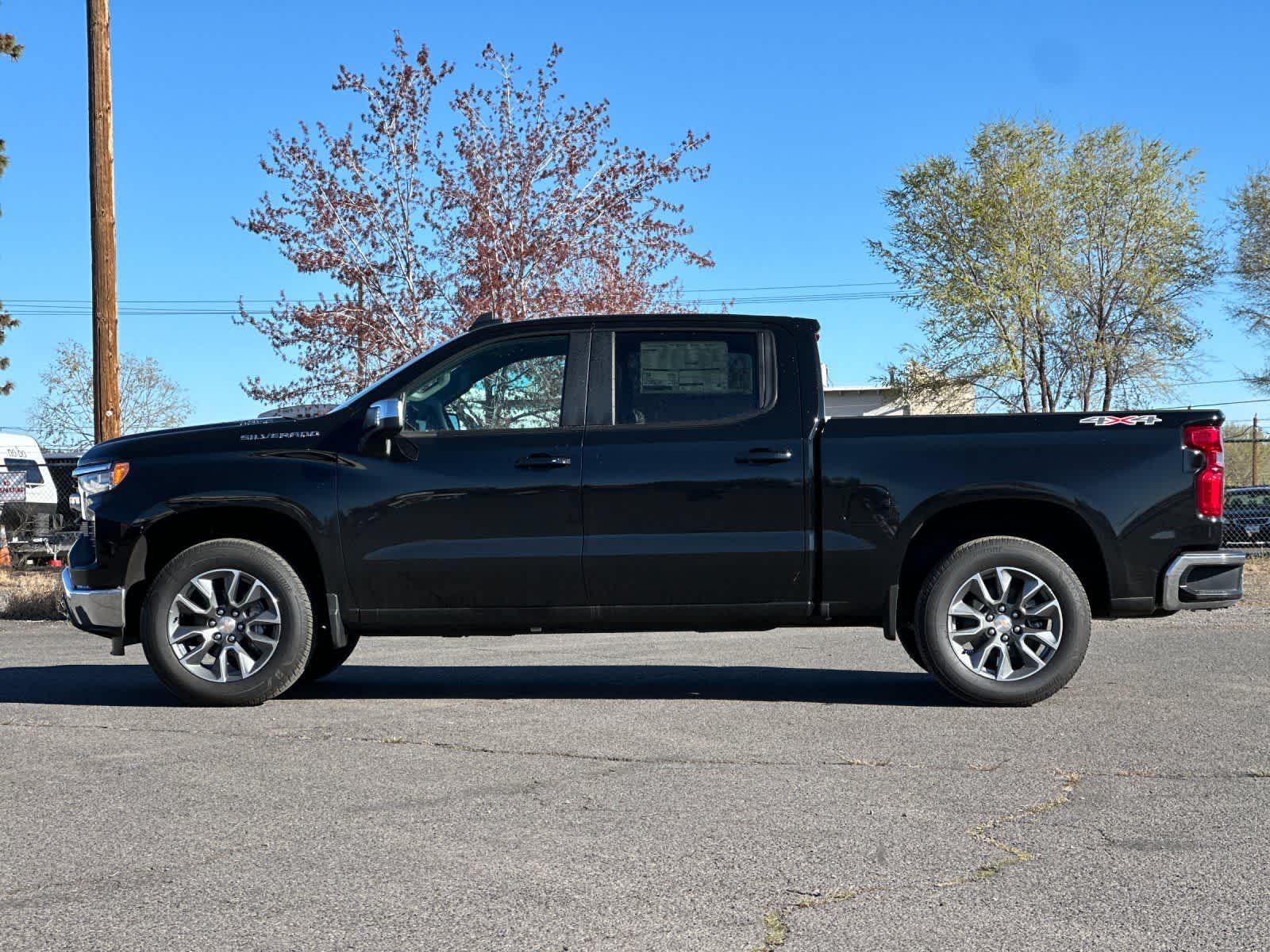 Thumbnail: 2026 Chevrolet Silverado 1500 - 5