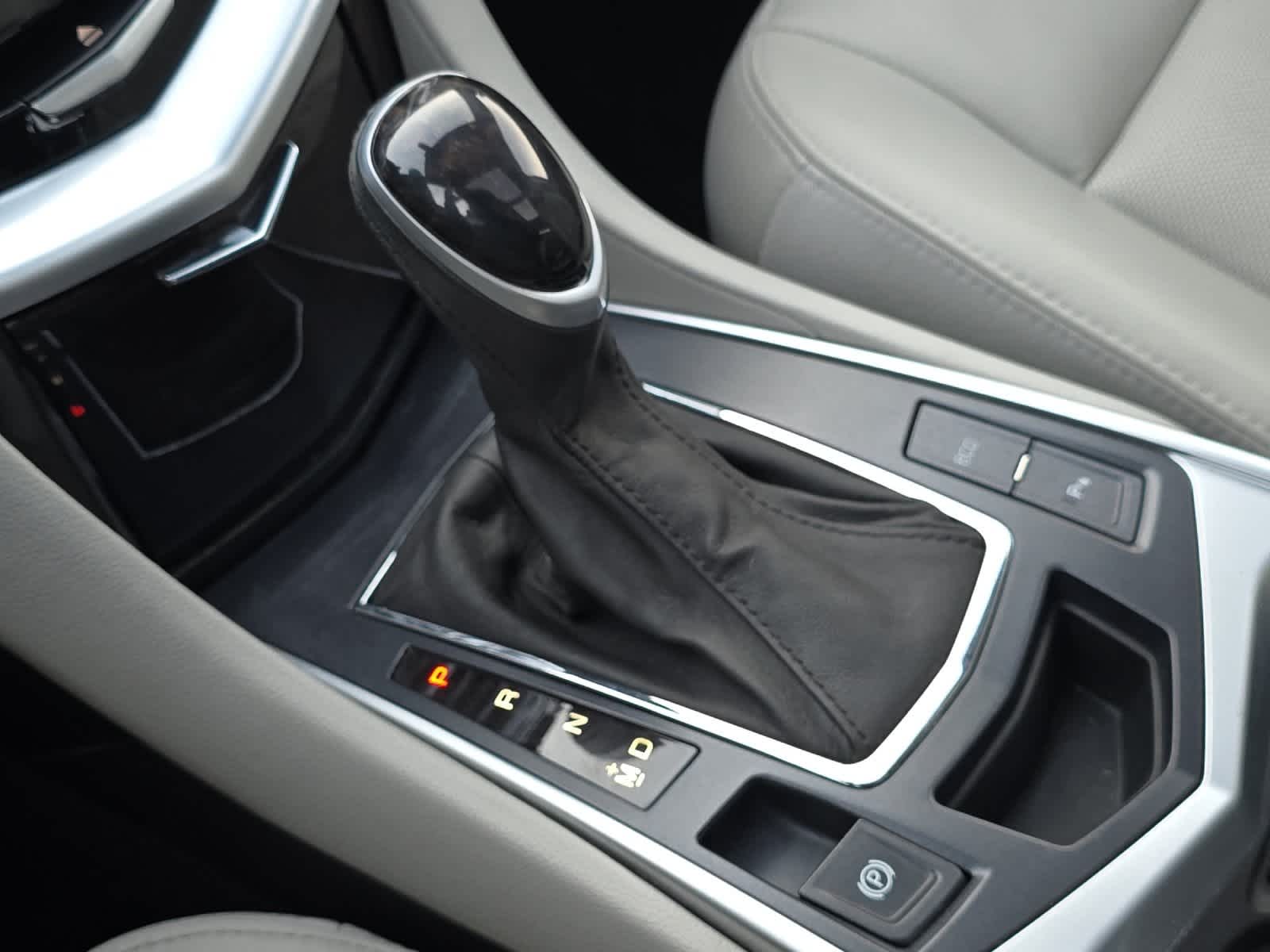 Thumbnail: 2014 Cadillac SRX - 22