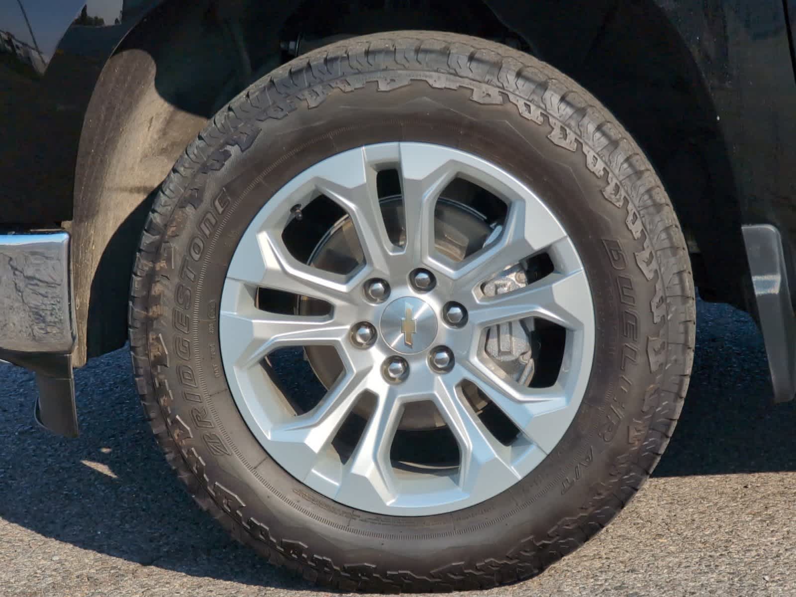 Thumbnail: 2023 Chevrolet Silverado 1500 - 25