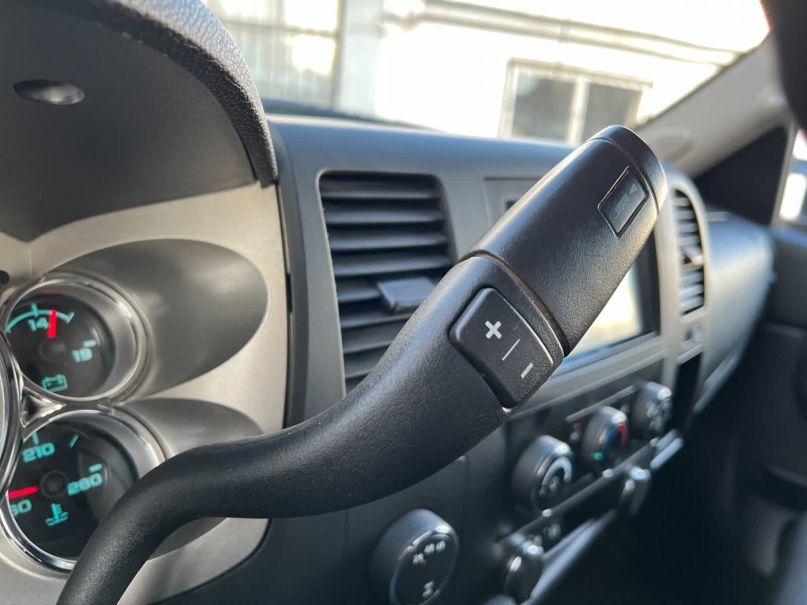 Thumbnail: 2013 Chevrolet Silverado 2500 - 20