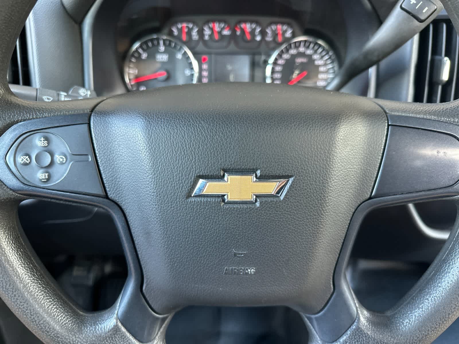 Thumbnail: 2016 Chevrolet Silverado 1500 - 19
